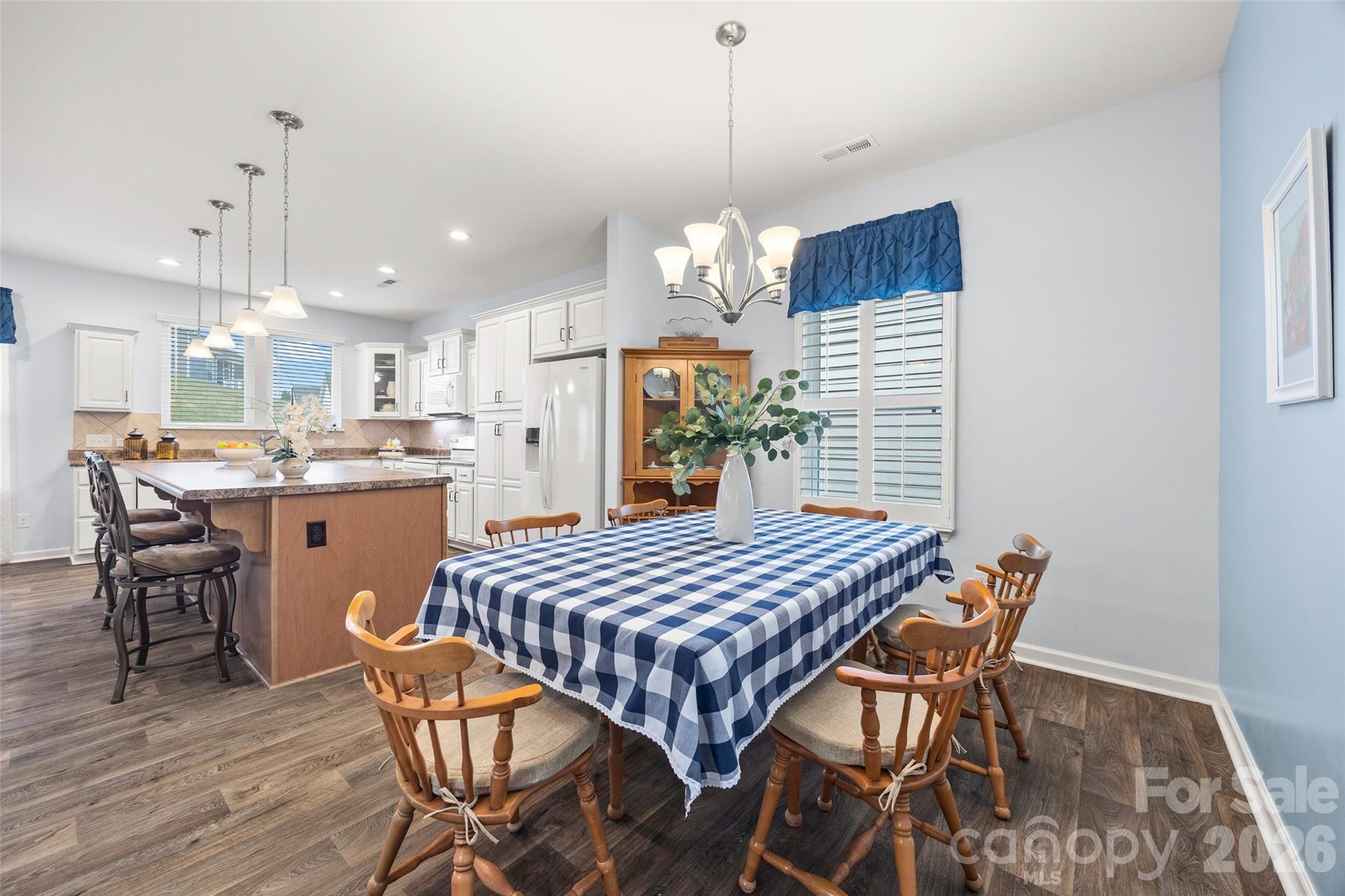 22444 Gateway Drive Property Photo 18