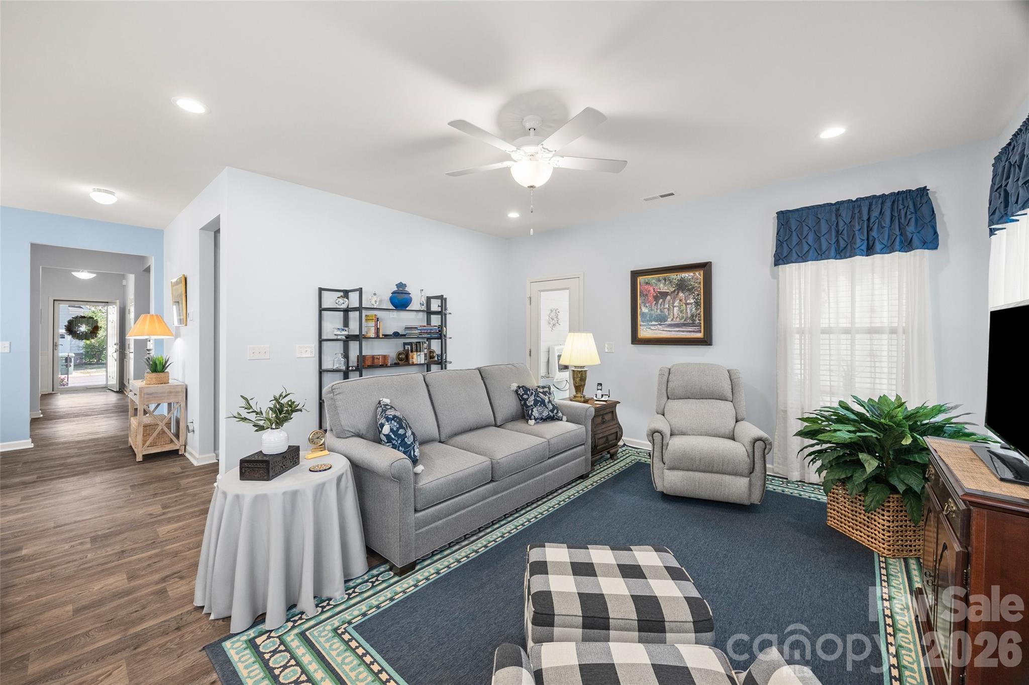 22444 Gateway Drive Property Photo 21