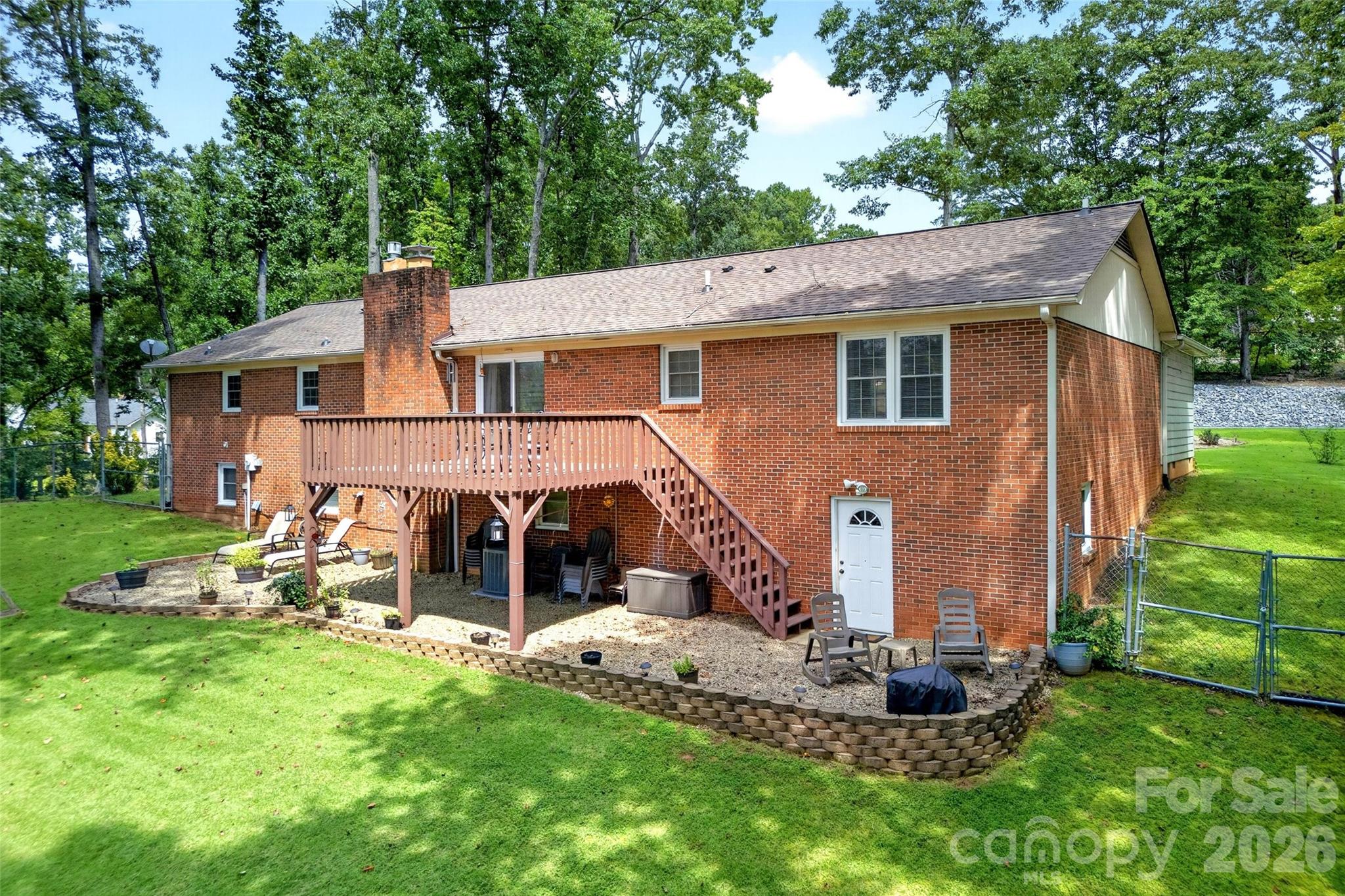 146 Cobblestone Drive Property Photo 5