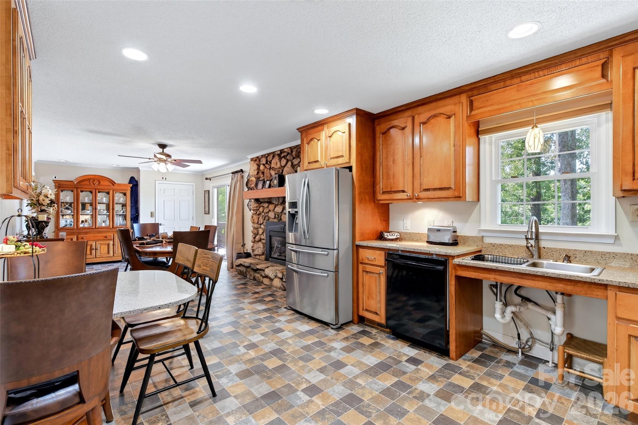 146 Cobblestone Drive Property Photo 14