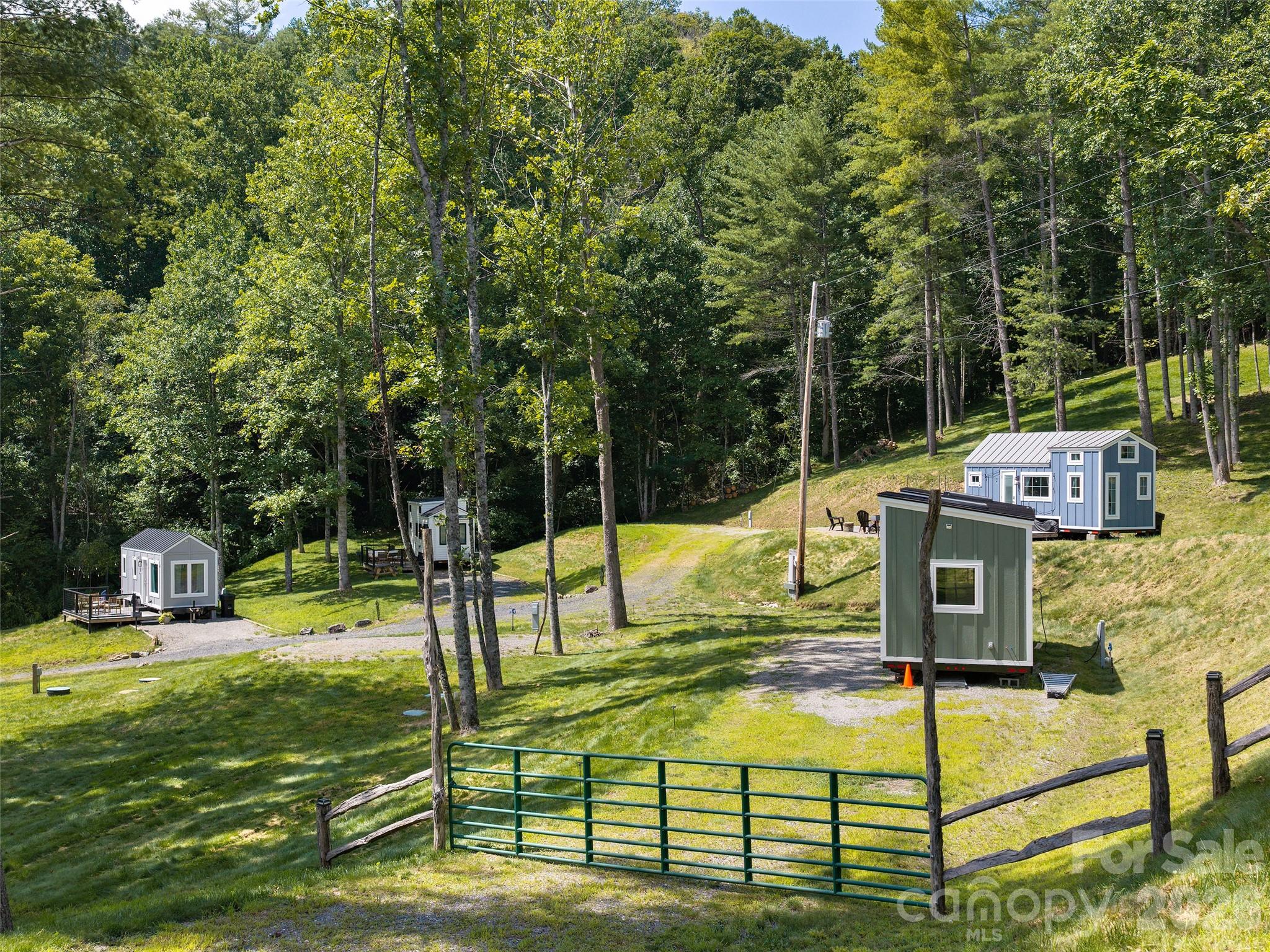 551 Wyatt Town Road Property Photo 1