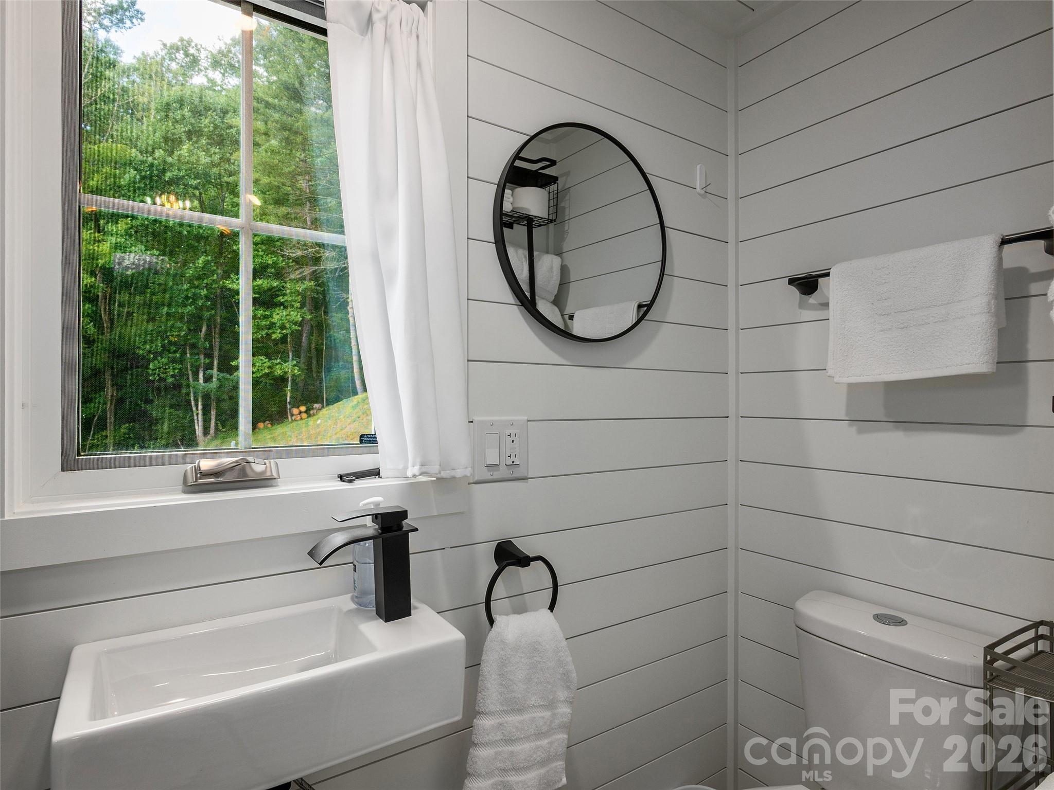551 Wyatt Town Road Property Photo 9