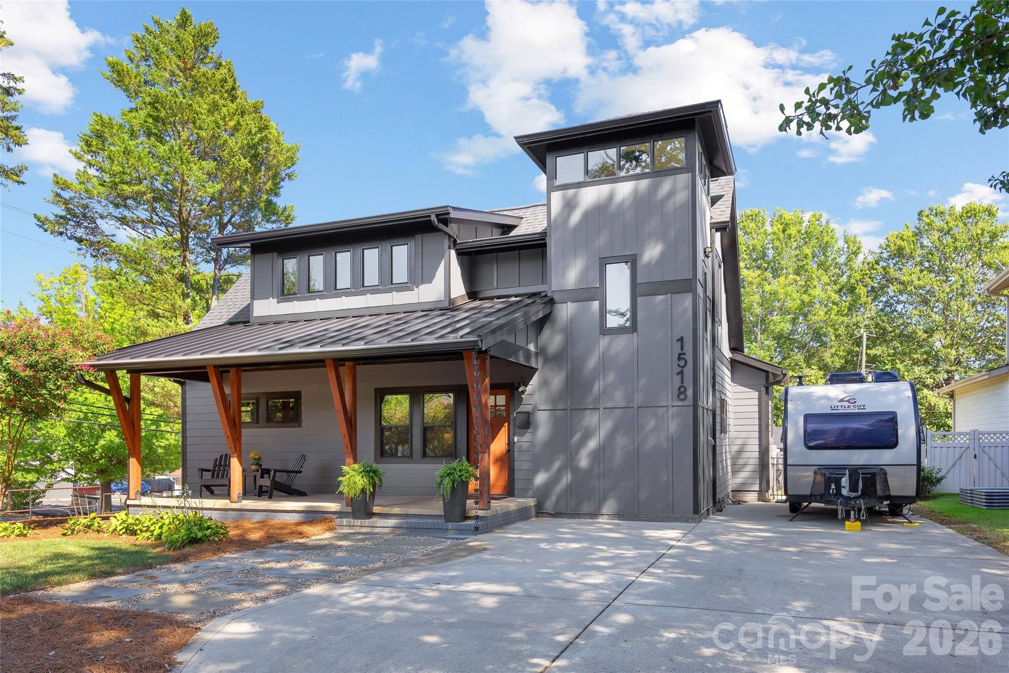 1518 Ivey Drive Property Photo 1