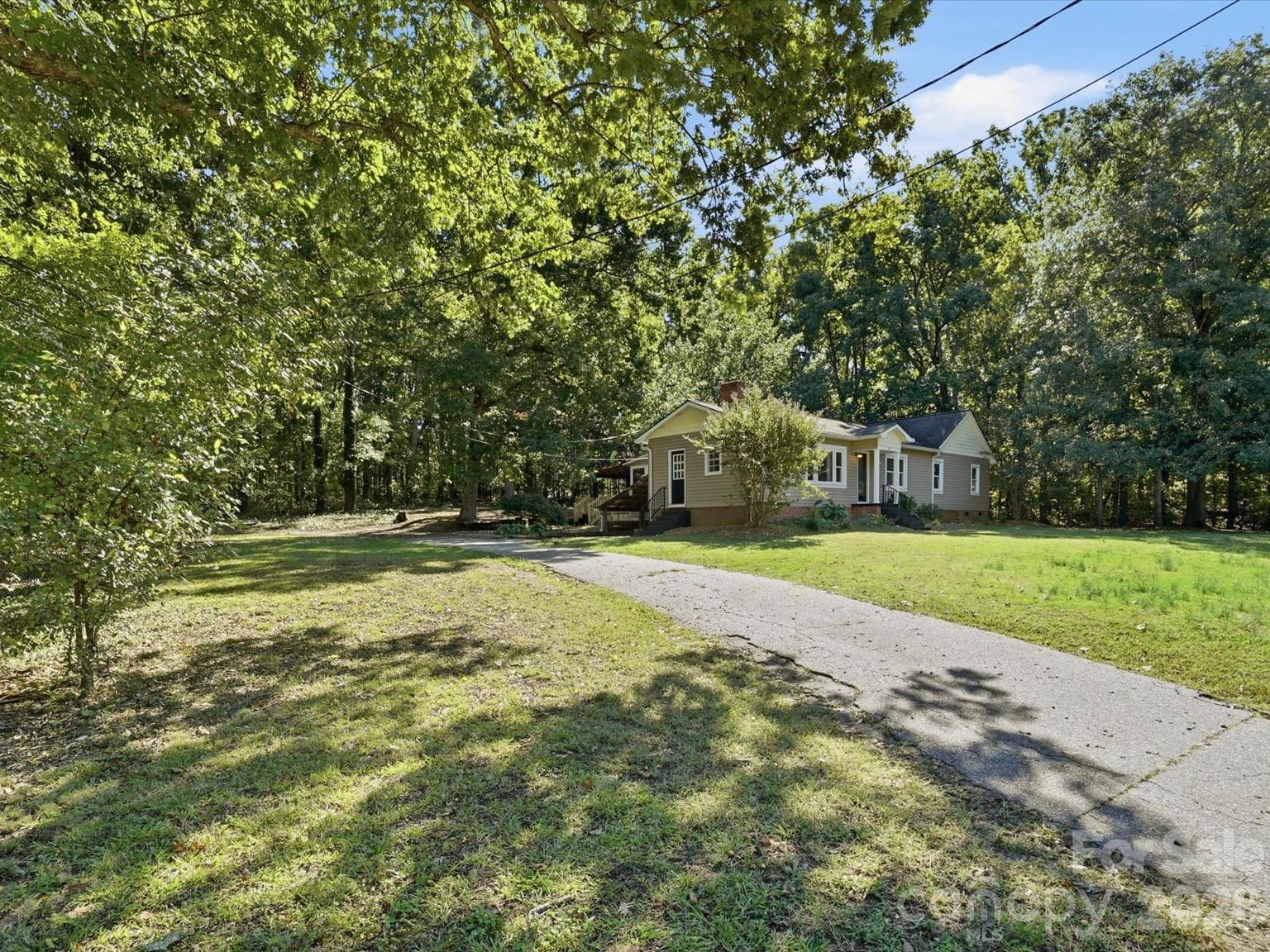 190 Forsaken Drive Property Photo 3