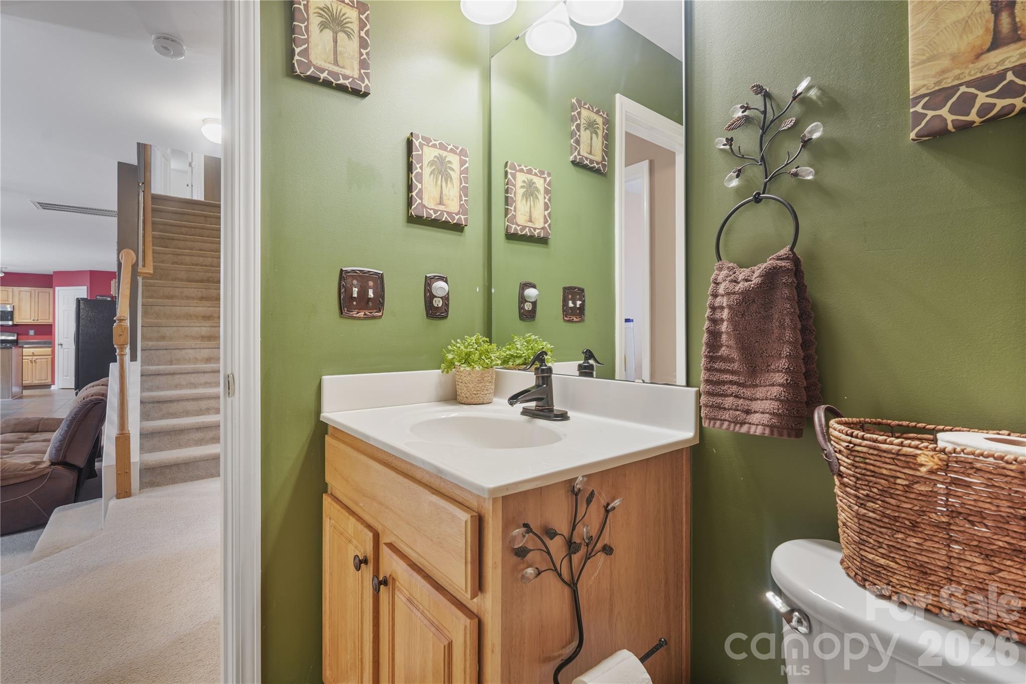190 Almora Loop Property Photo 11