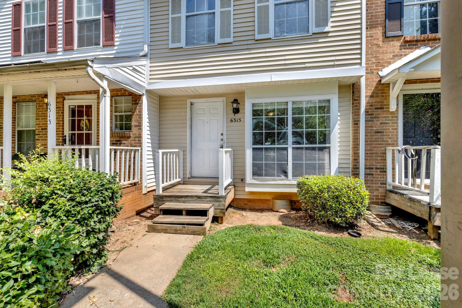 6315 Windsor Gate Lane Property Photo 1