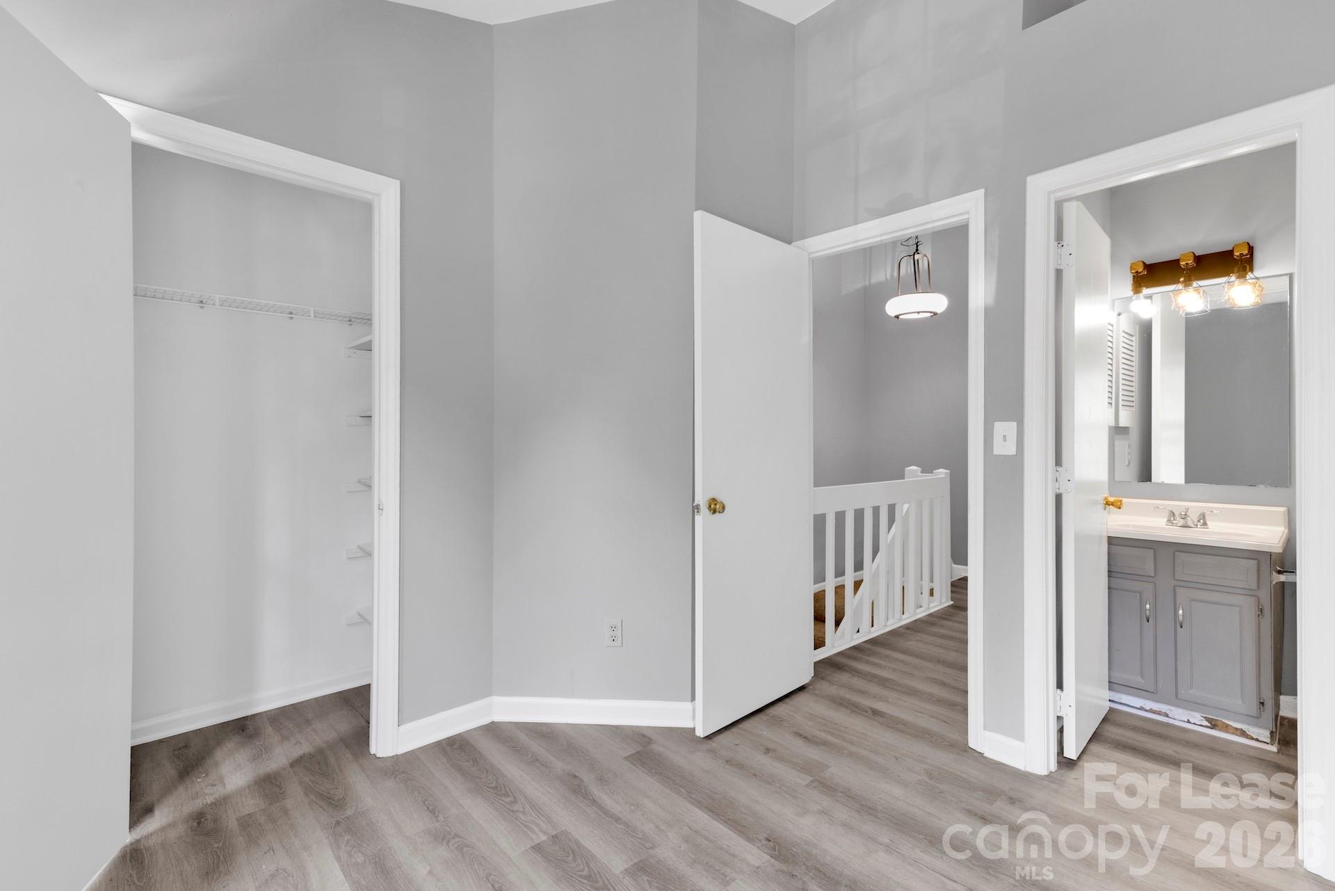 6315 Windsor Gate Lane Property Photo 9