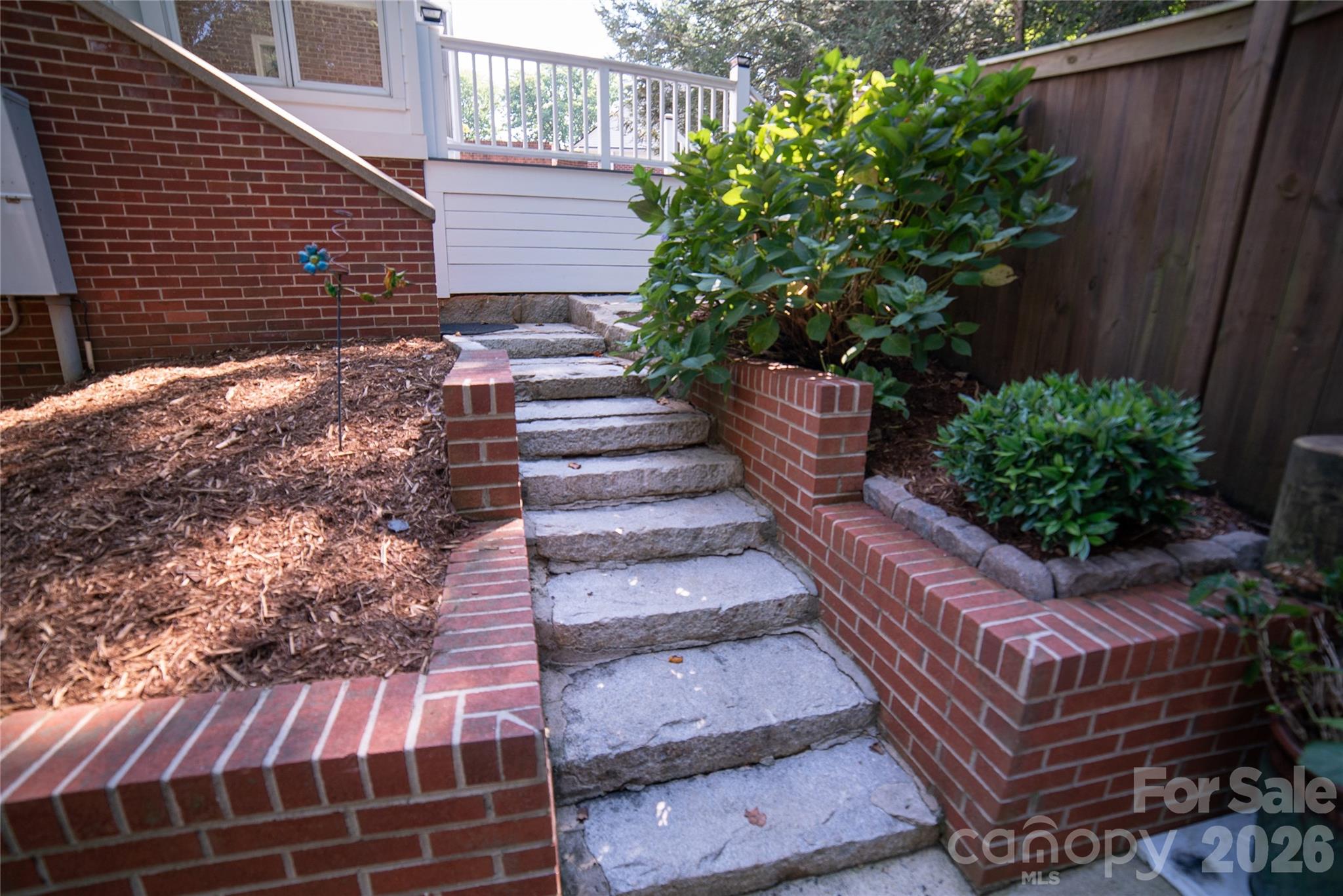 105 Montrose Street Property Photo 5