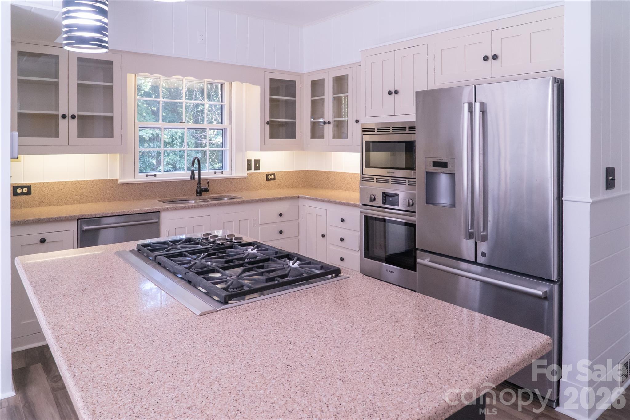 105 Montrose Street Property Photo 14