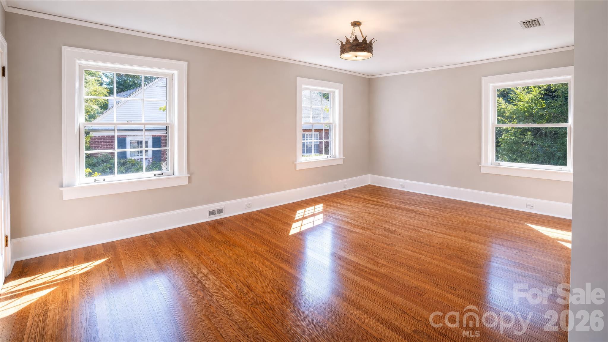 105 Montrose Street Property Photo 22