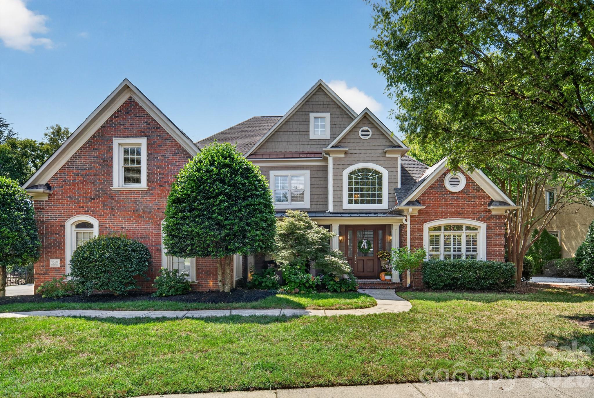 7550 Stonecroft Park Drive Property Photo 1