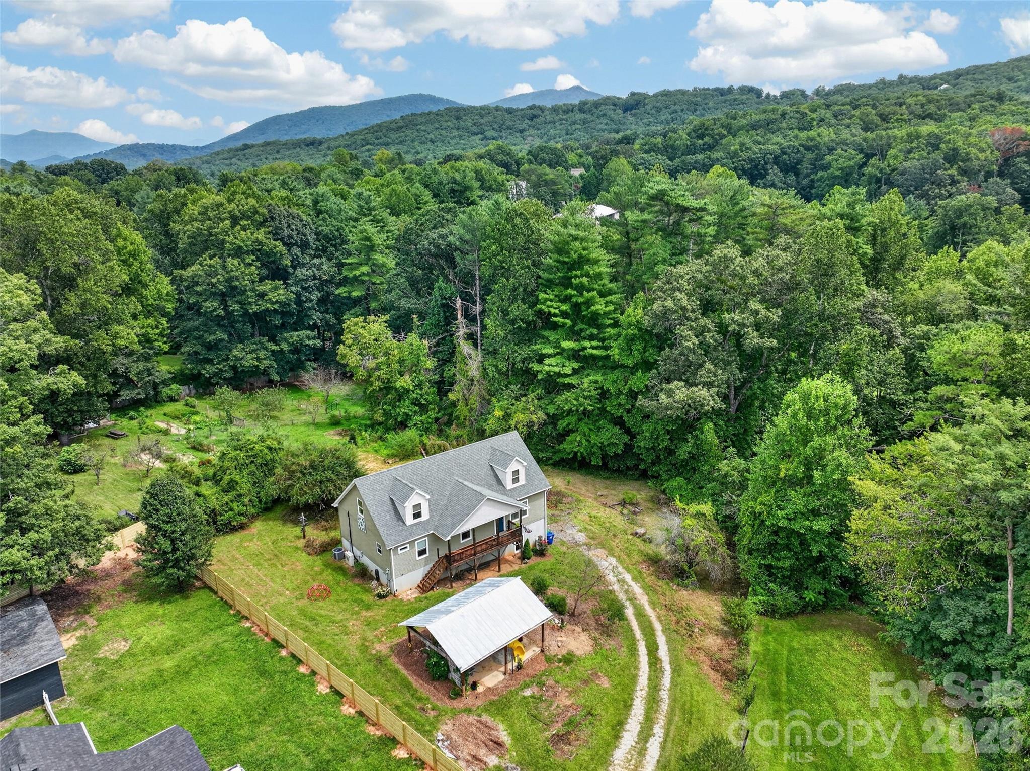 518 Onteora Boulevard Property Photo 1