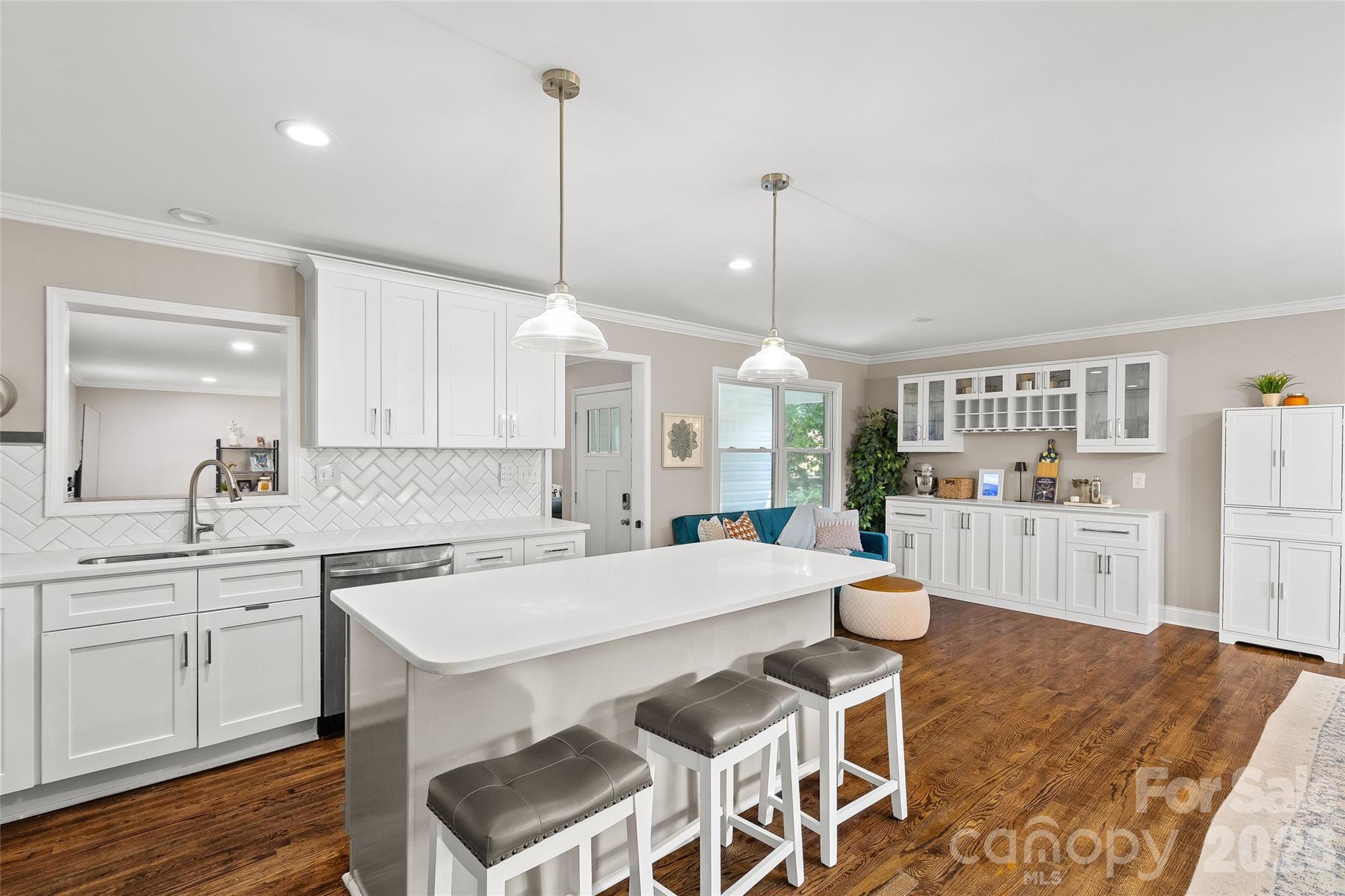 6623 Long Meadow Road Property Photo 13