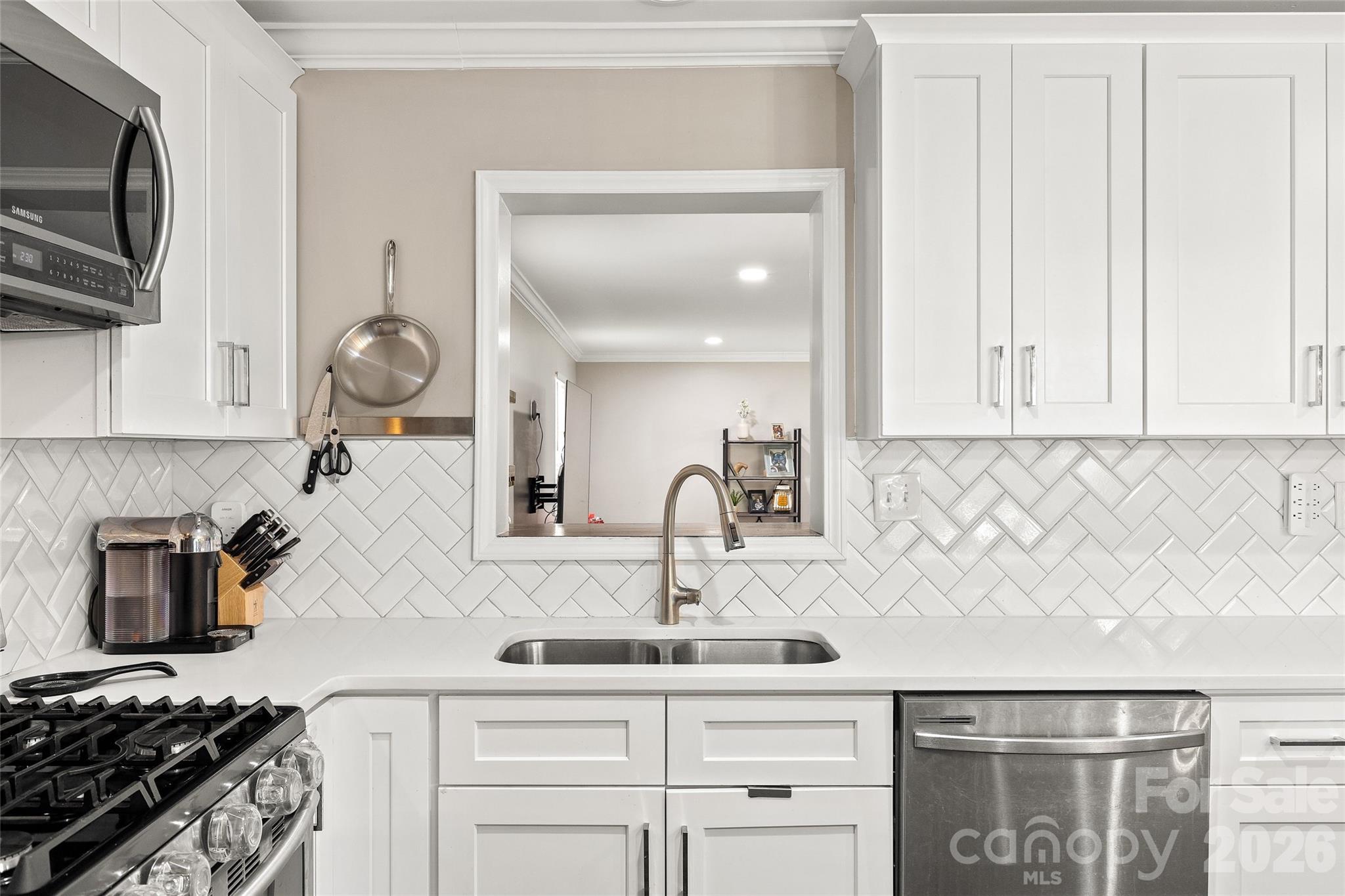 6623 Long Meadow Road Property Photo 14