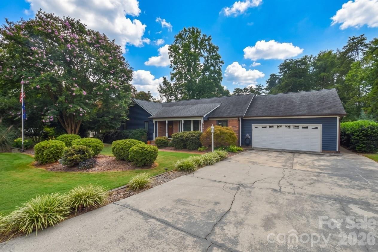 127 Fairway Drive Property Photo 6