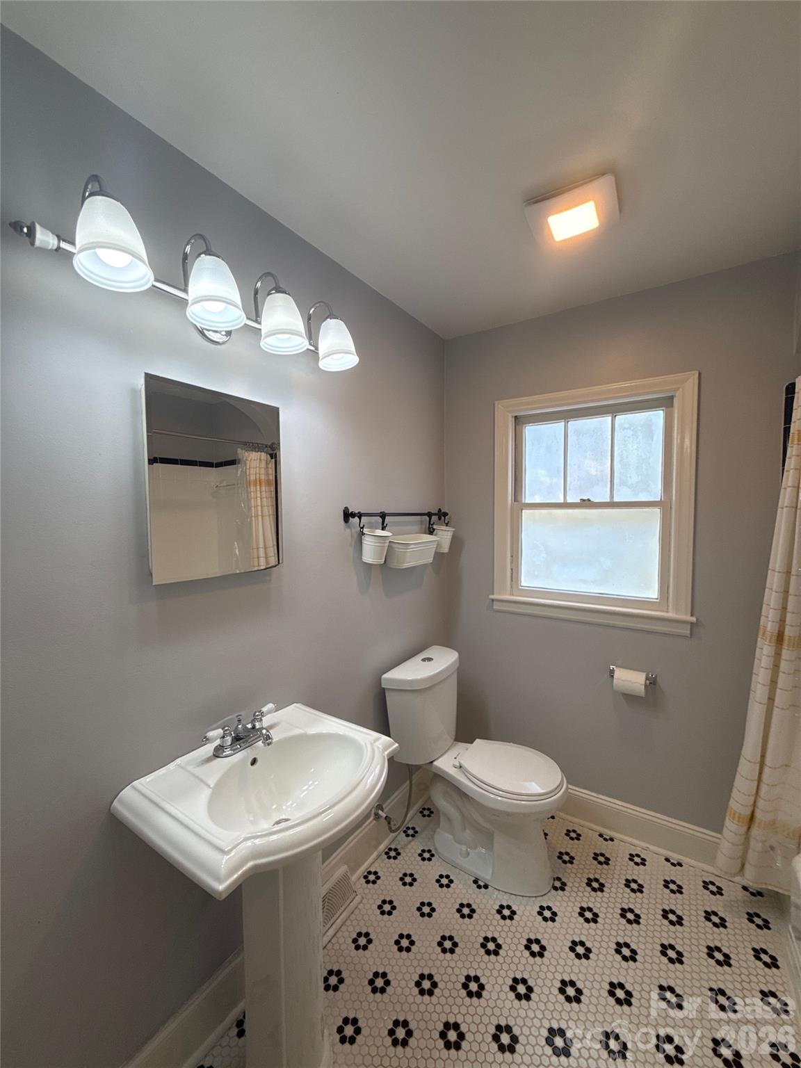 4223 Craig Avenue Property Photo 9