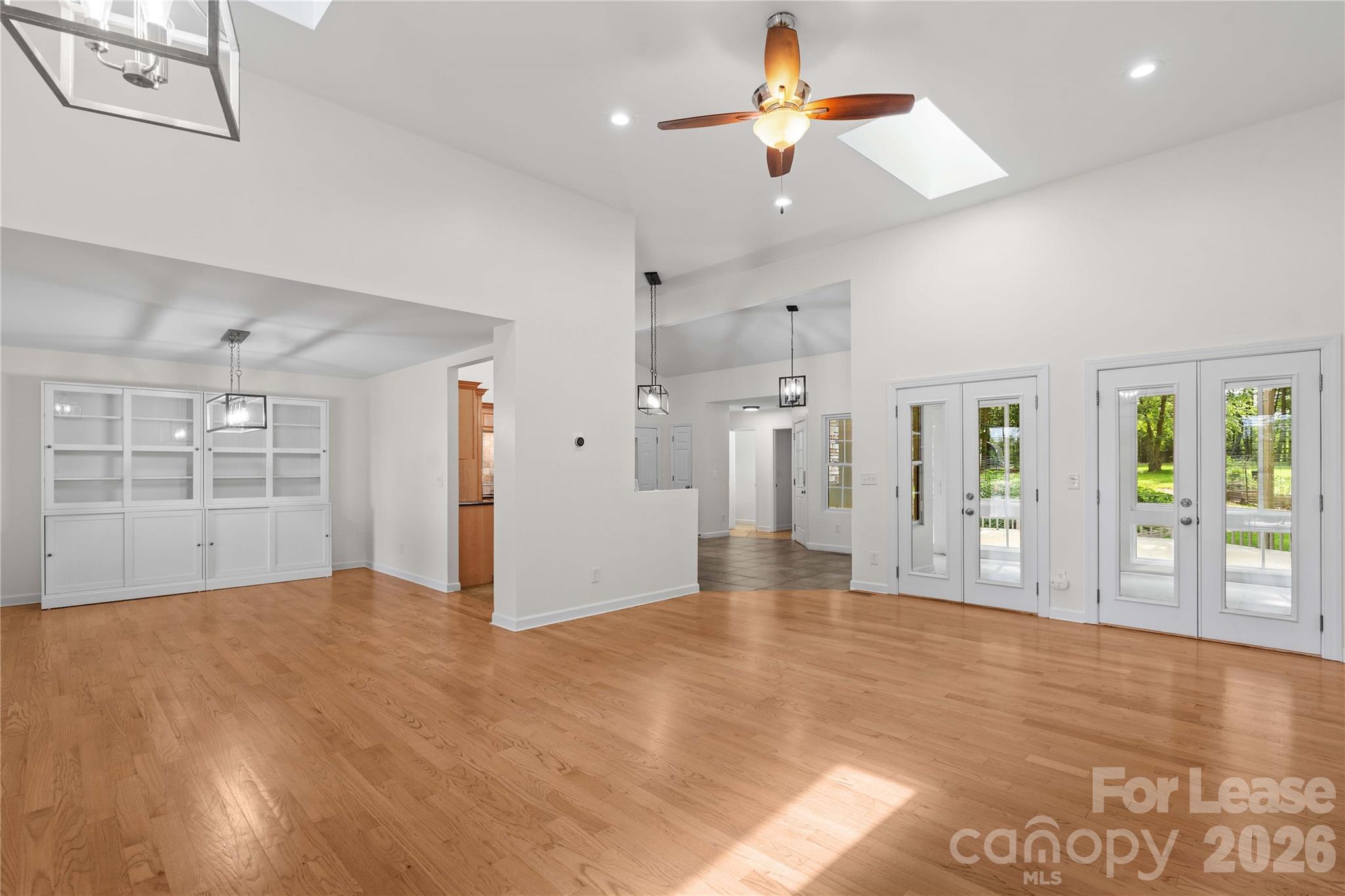 5020 Fox Hollow Drive Property Photo 3