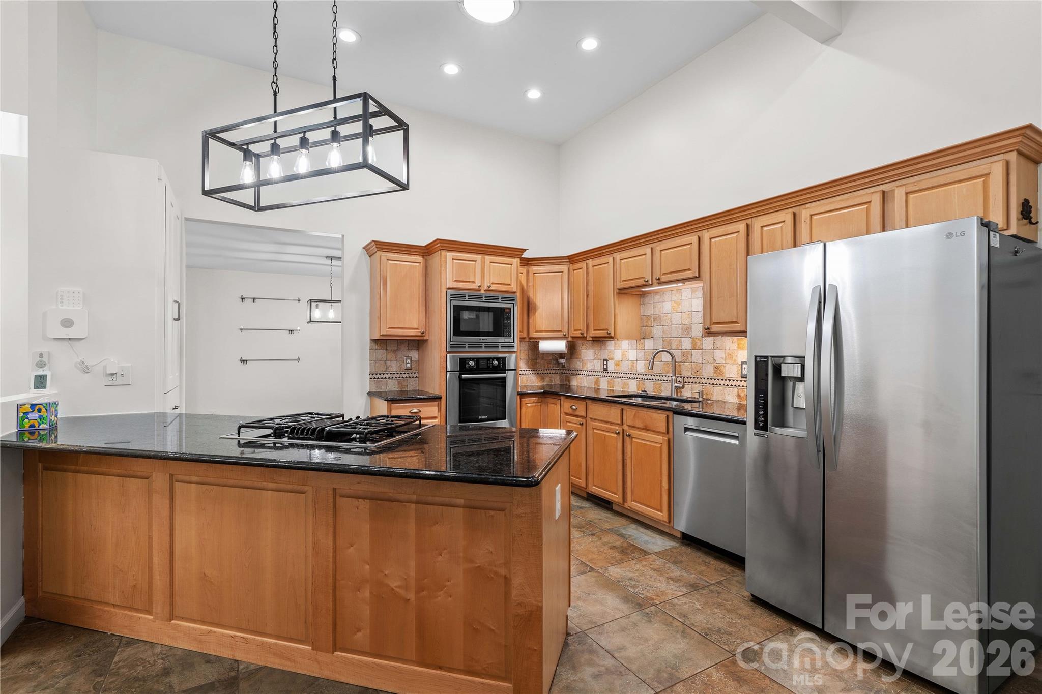 5020 Fox Hollow Drive Property Photo 7