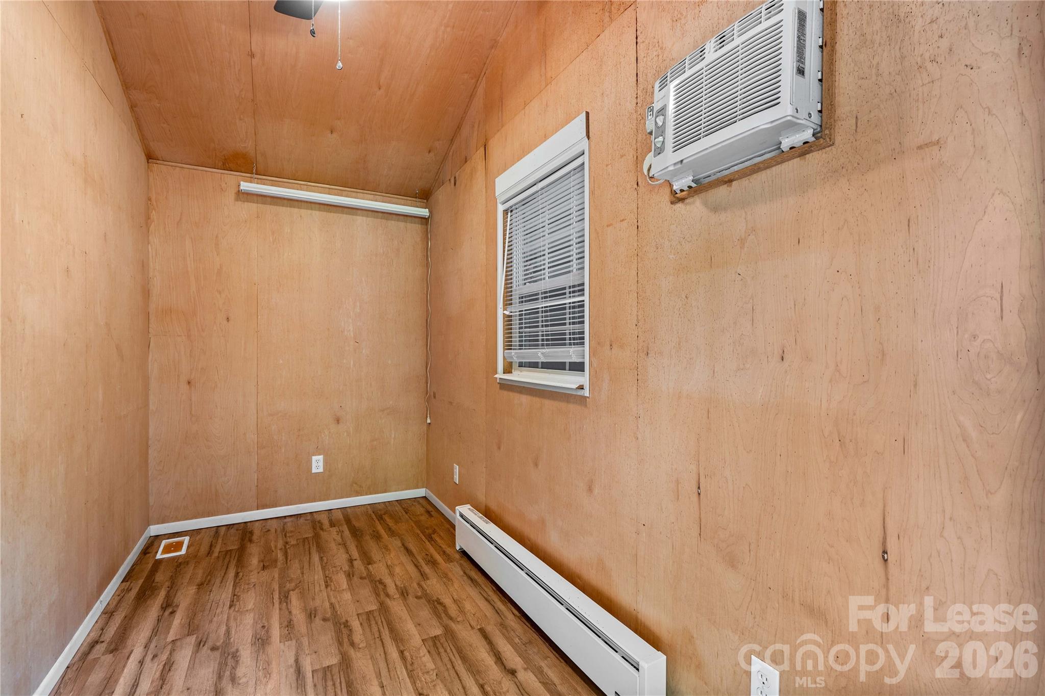 5020 Fox Hollow Drive Property Photo 18