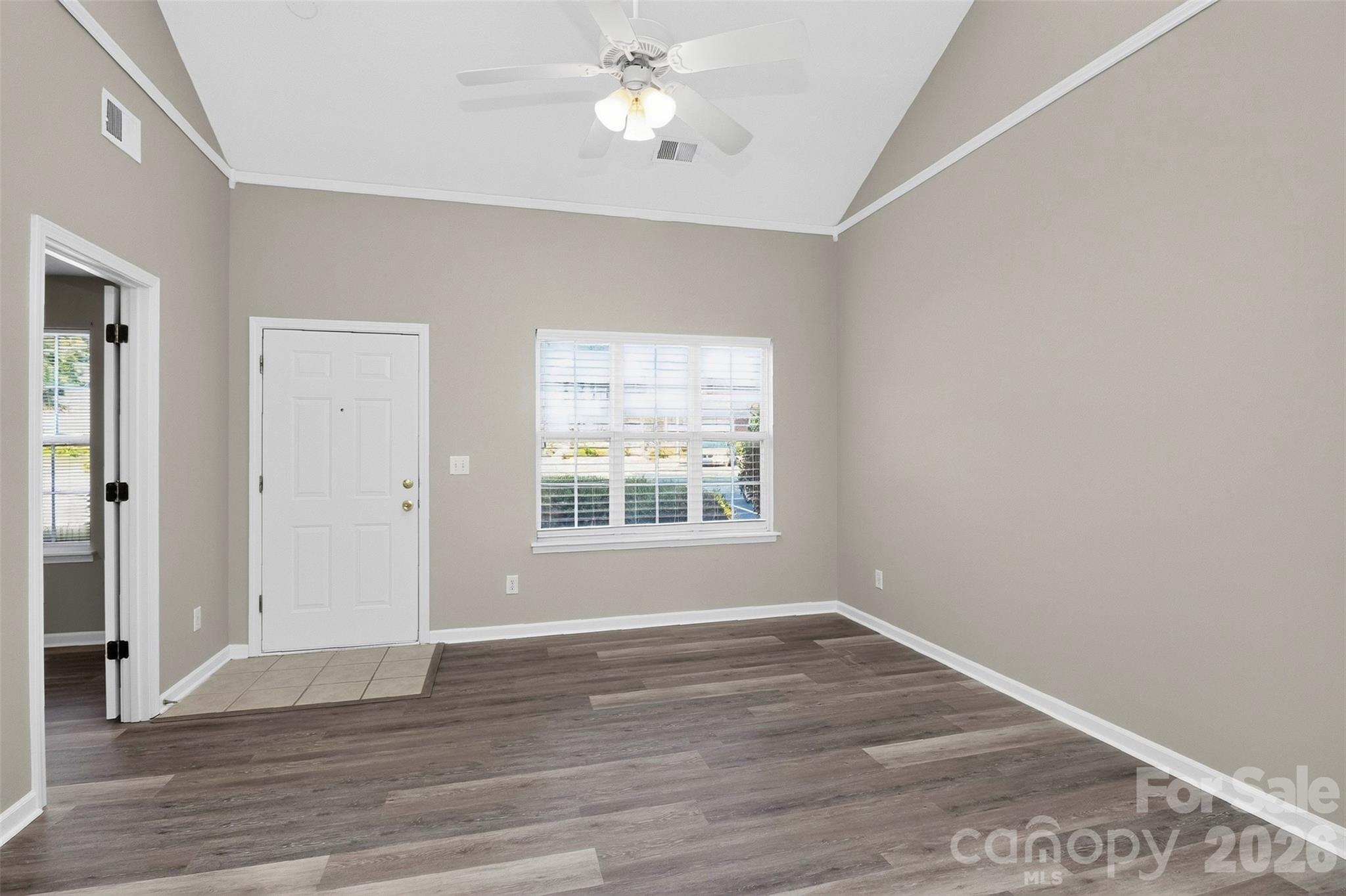 1712 Pergola Place Property Photo 5