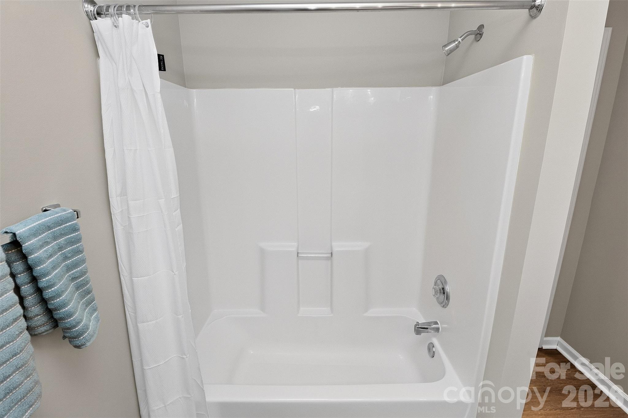 1712 Pergola Place Property Photo 23