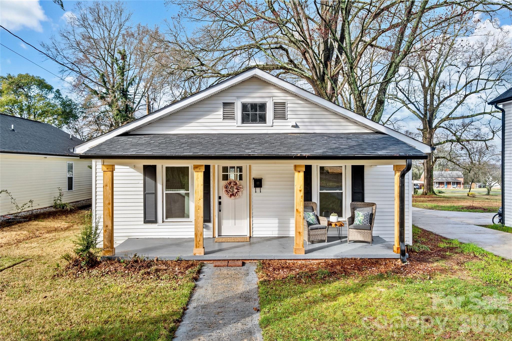 691 Gibson Drive Property Photo 1