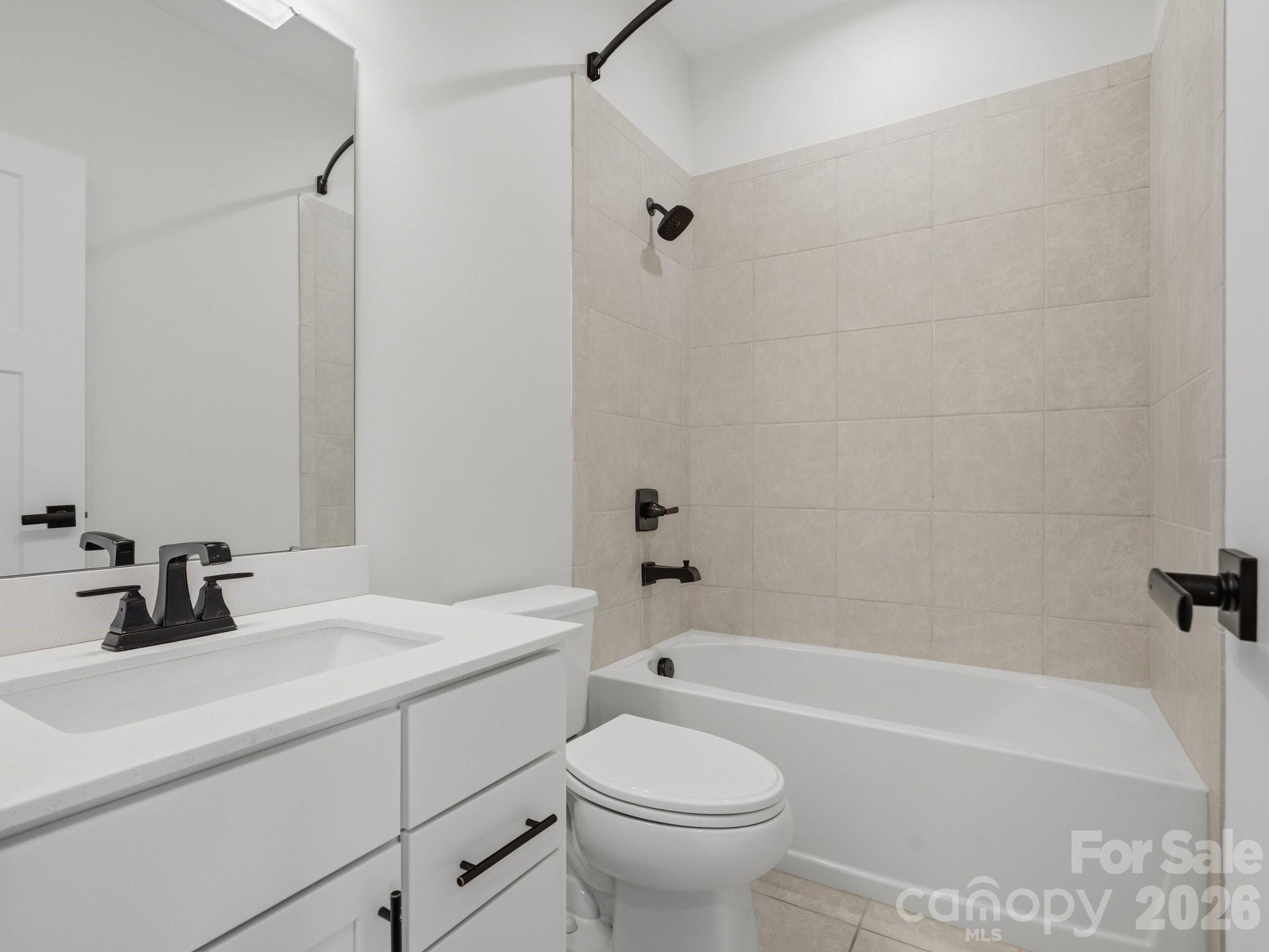 108 Helm Lane A Property Photo 27