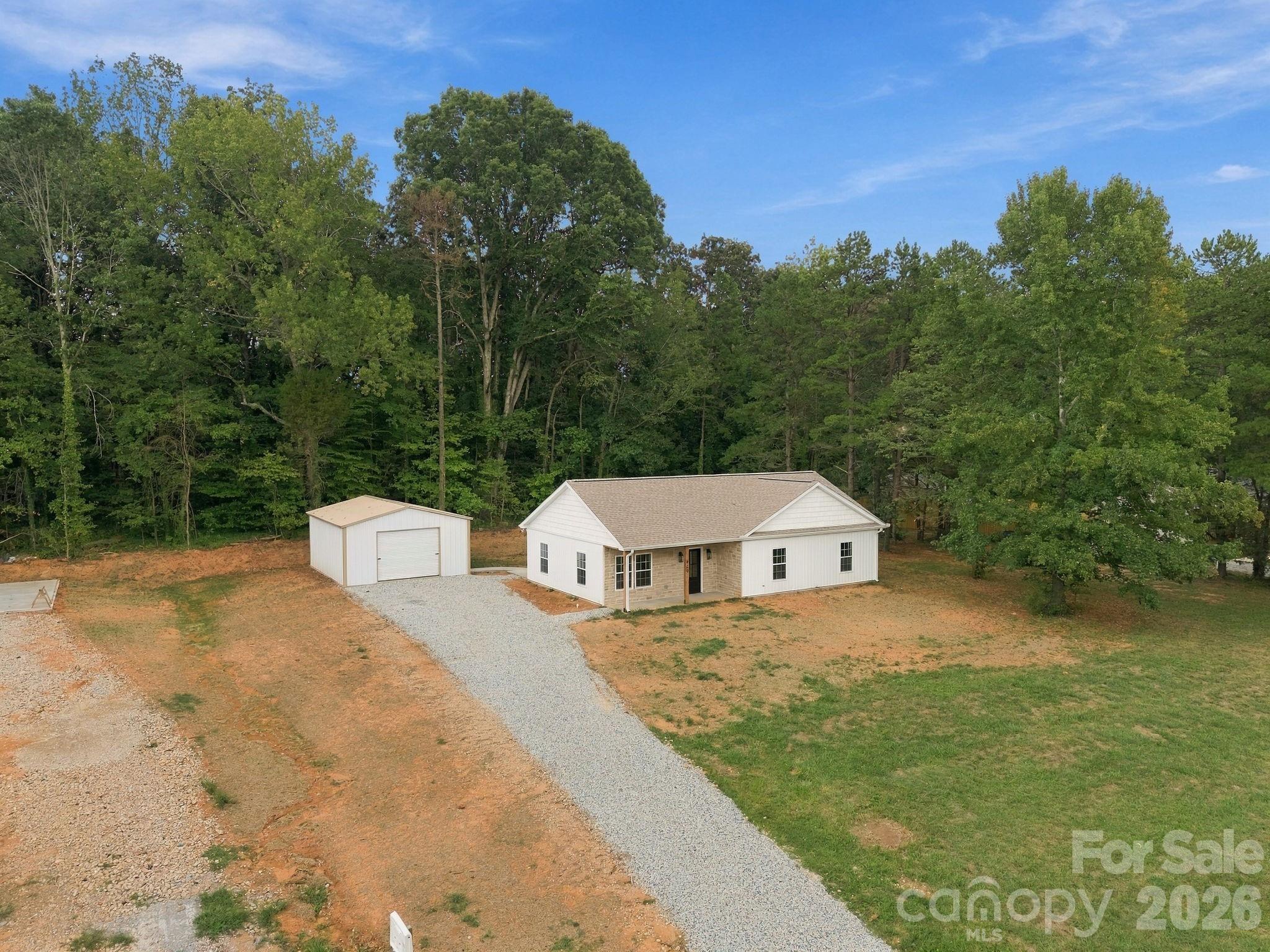 420 Old Wood Lane Property Photo 2