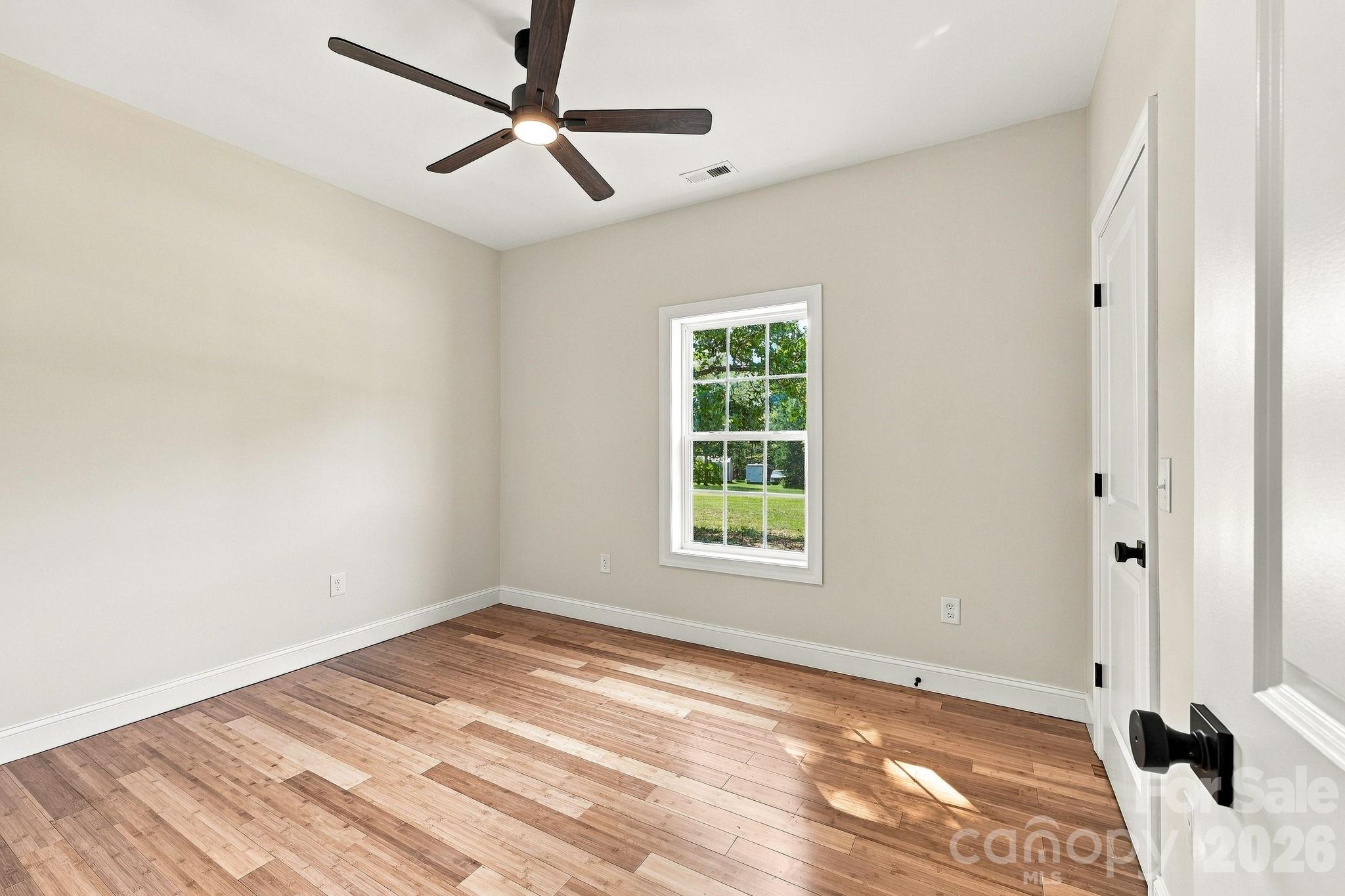 420 Old Wood Lane Property Photo 17