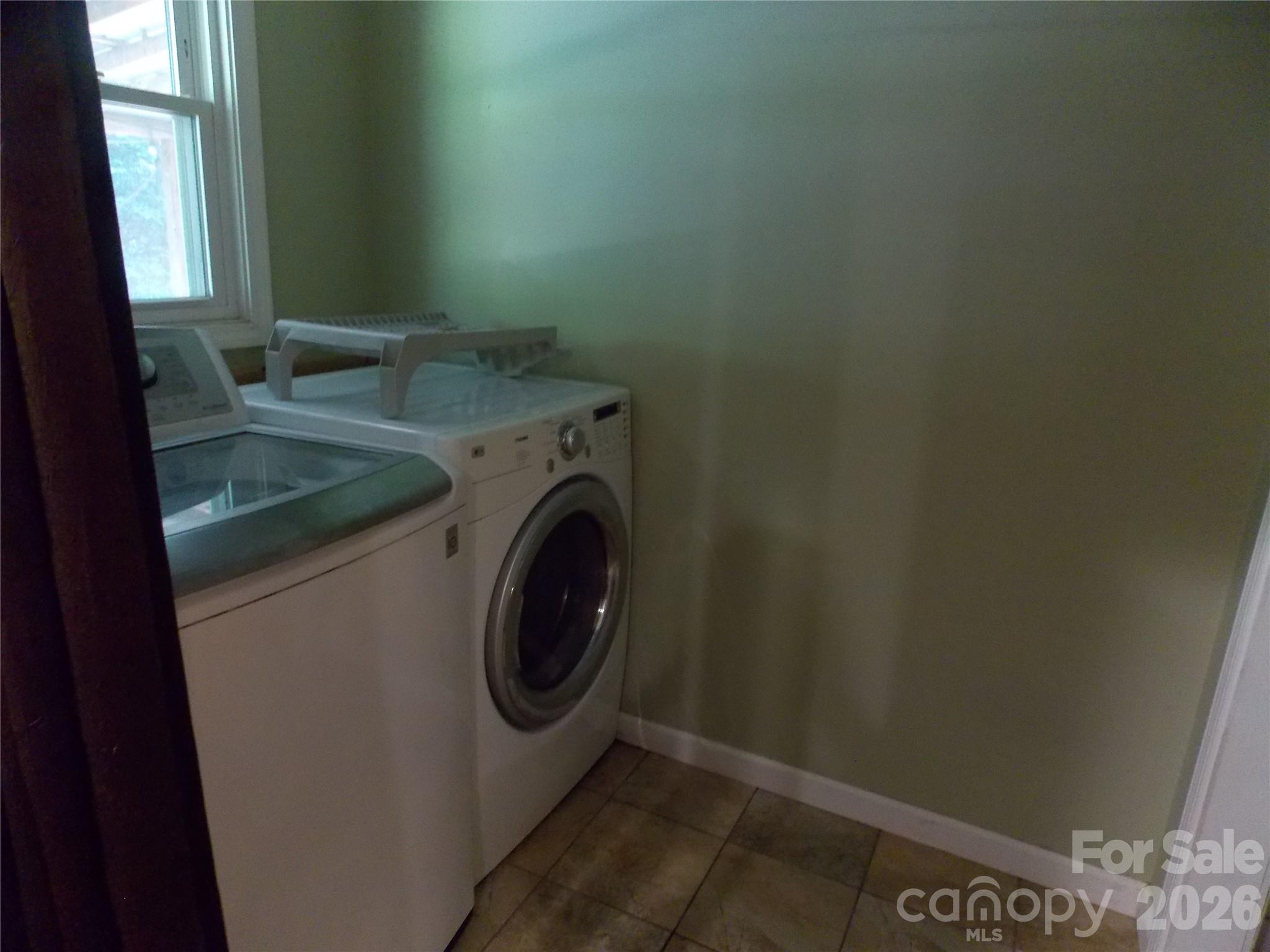3185 Deerbrook Road Property Photo 6