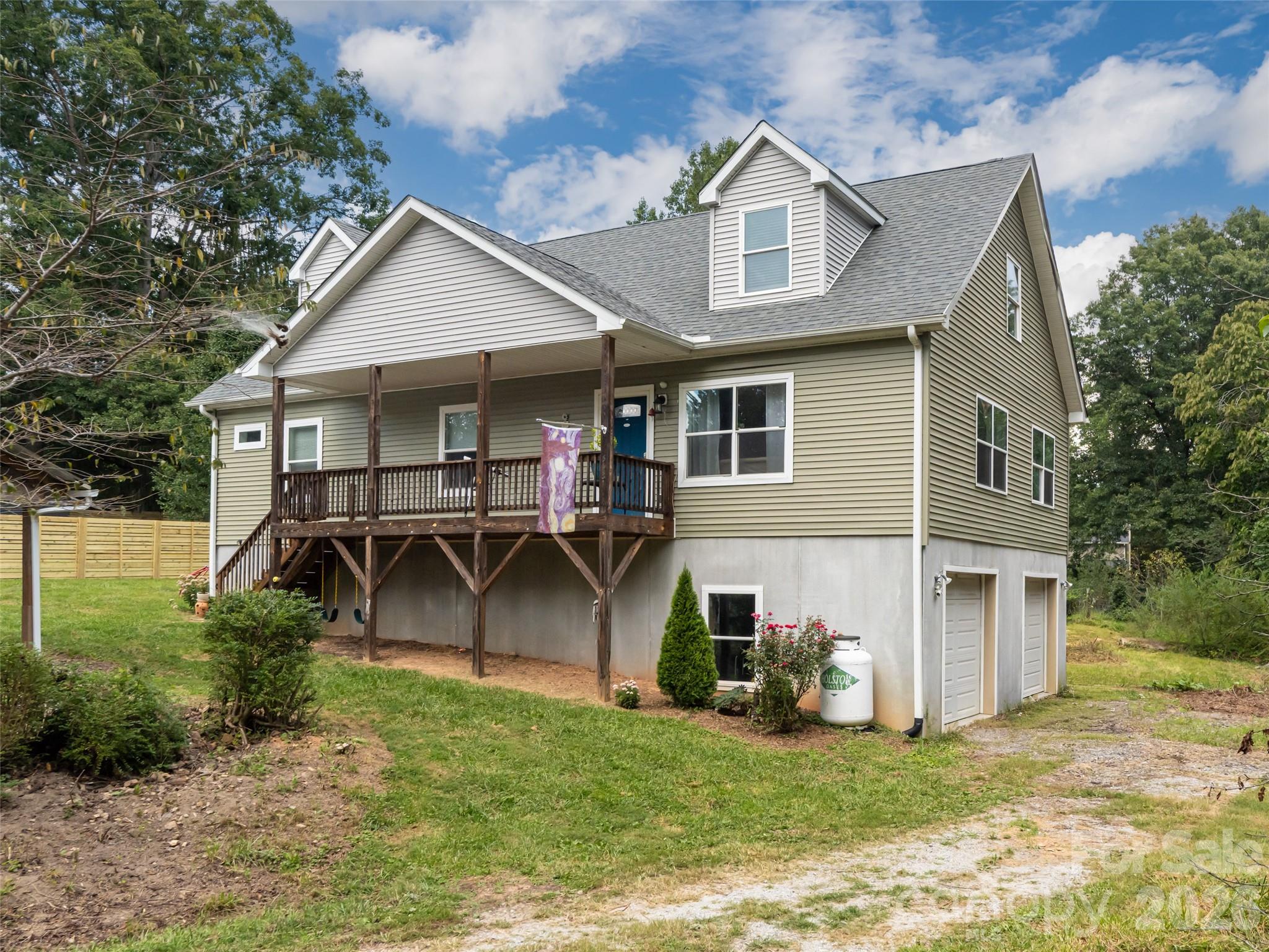 518 Onteora Boulevard Property Photo 1