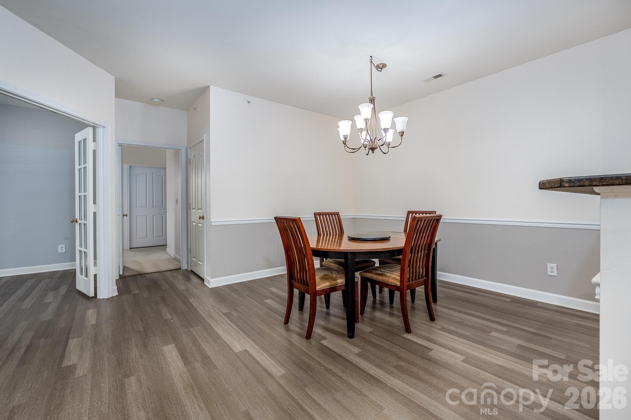 16638 Amberside Road Property Photo 12