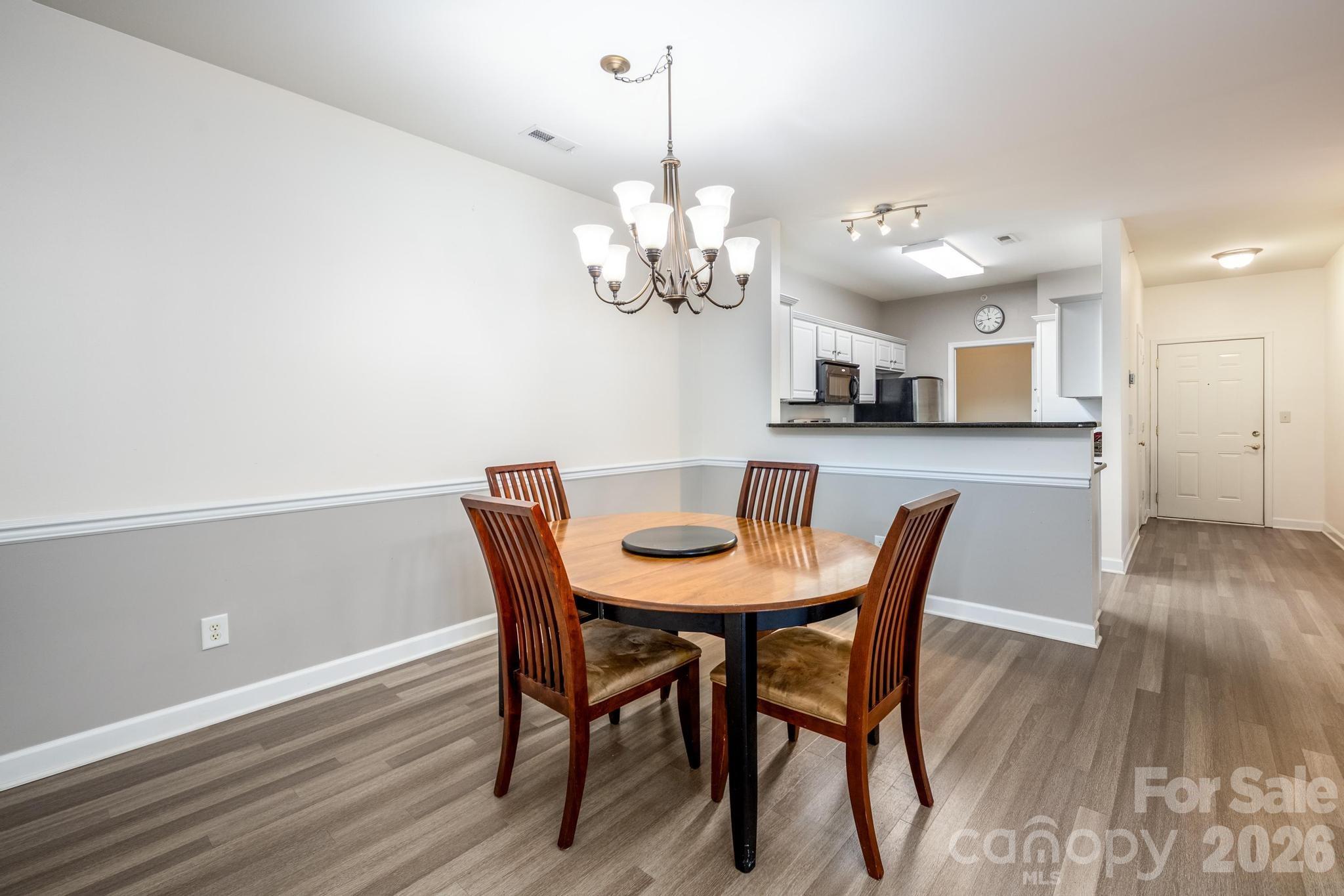 16638 Amberside Road Property Photo 13