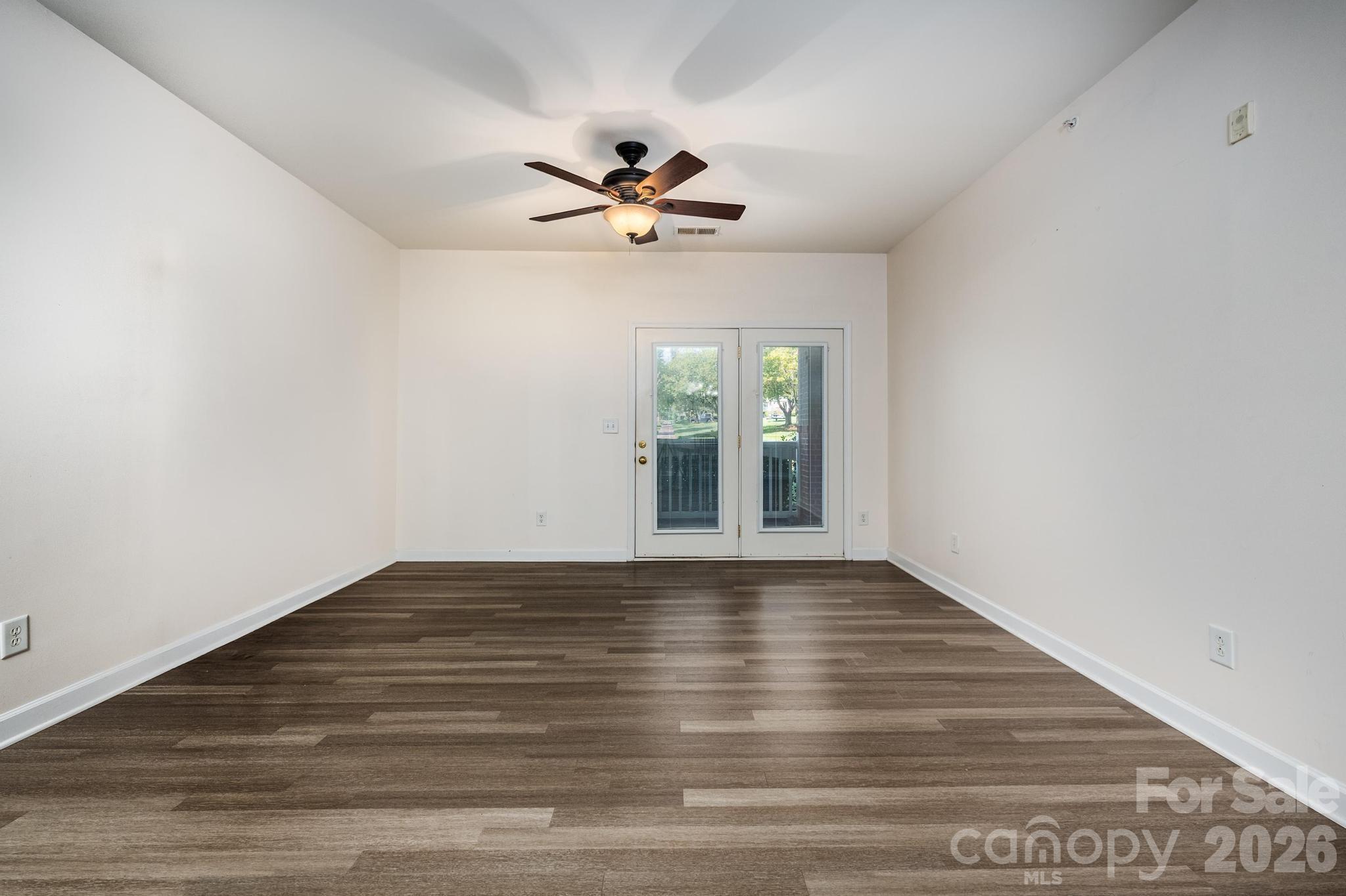 16638 Amberside Road Property Photo 15