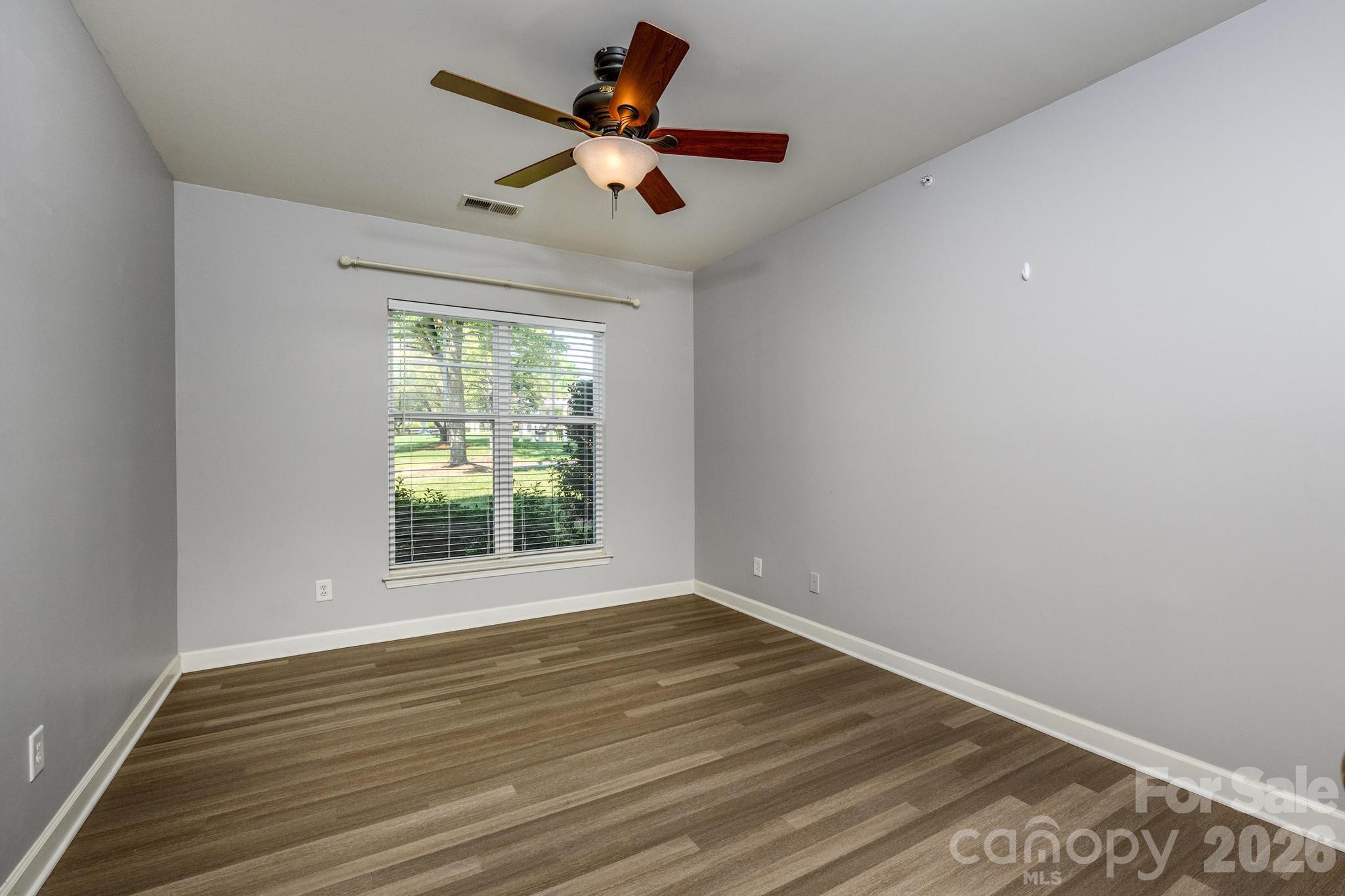 16638 Amberside Road Property Photo 26