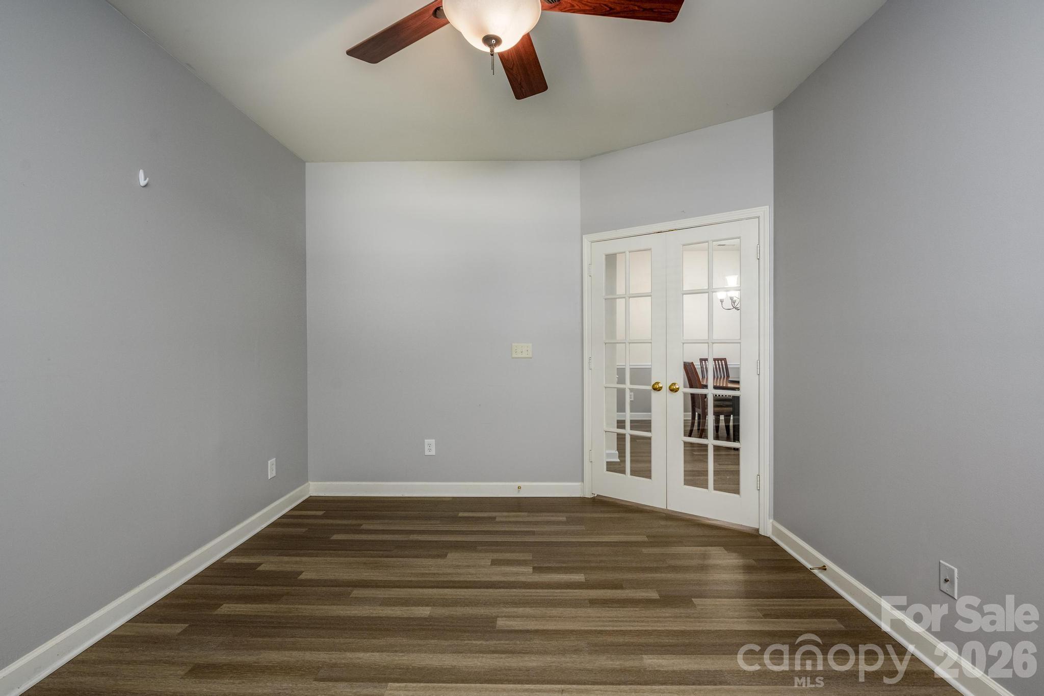 16638 Amberside Road Property Photo 27
