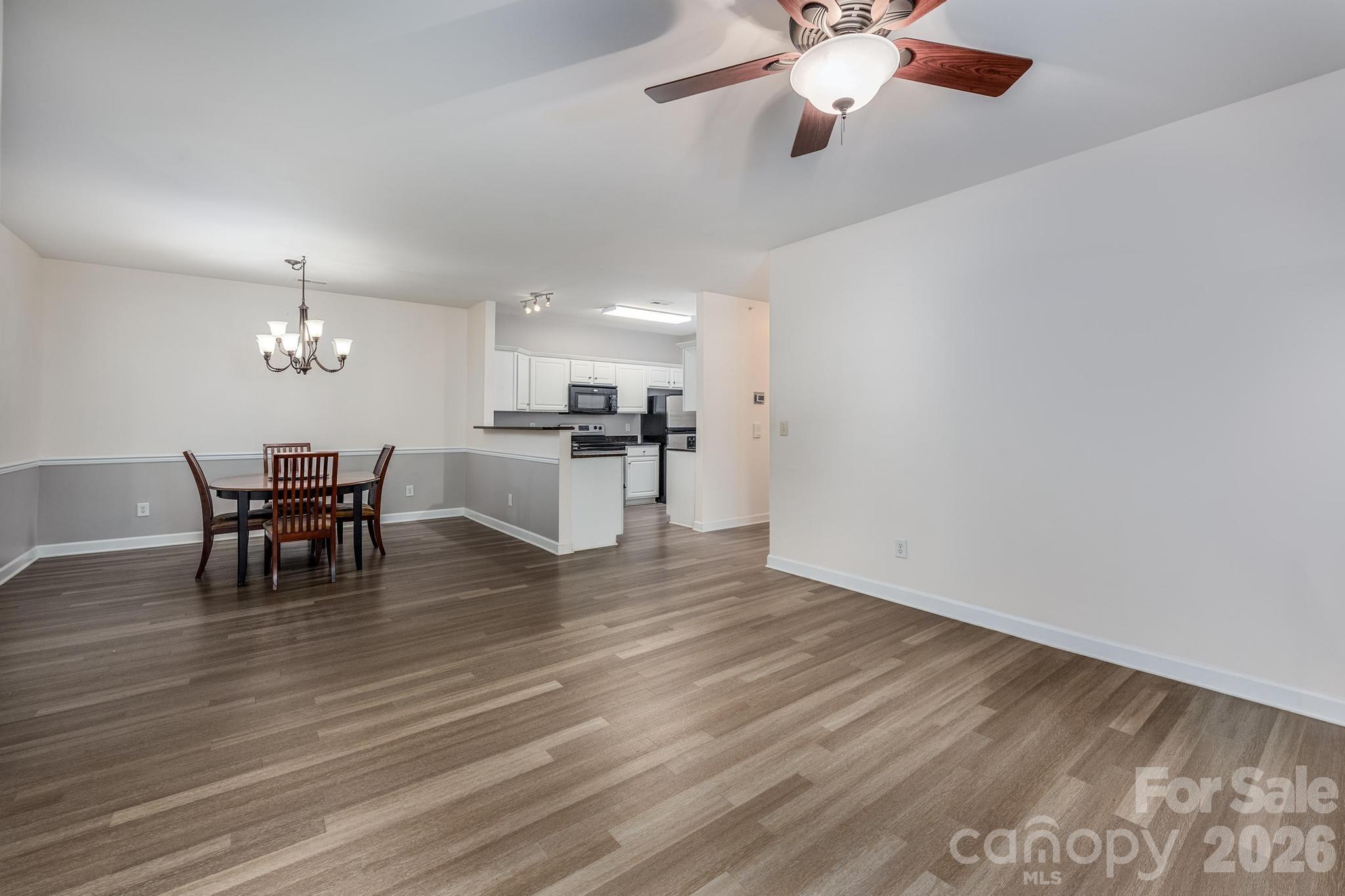 16638 Amberside Road Property Photo 29