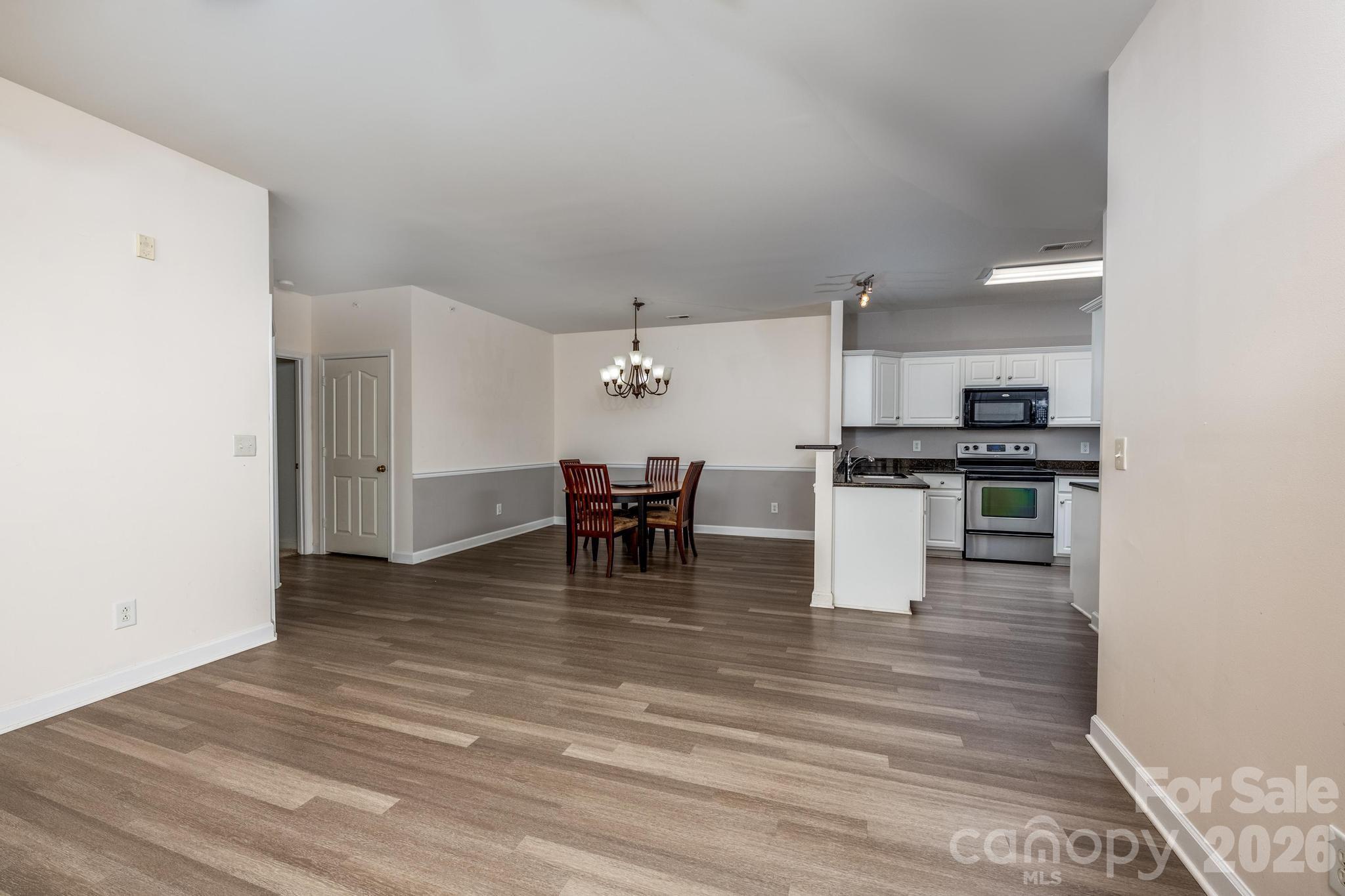 16638 Amberside Road Property Photo 30