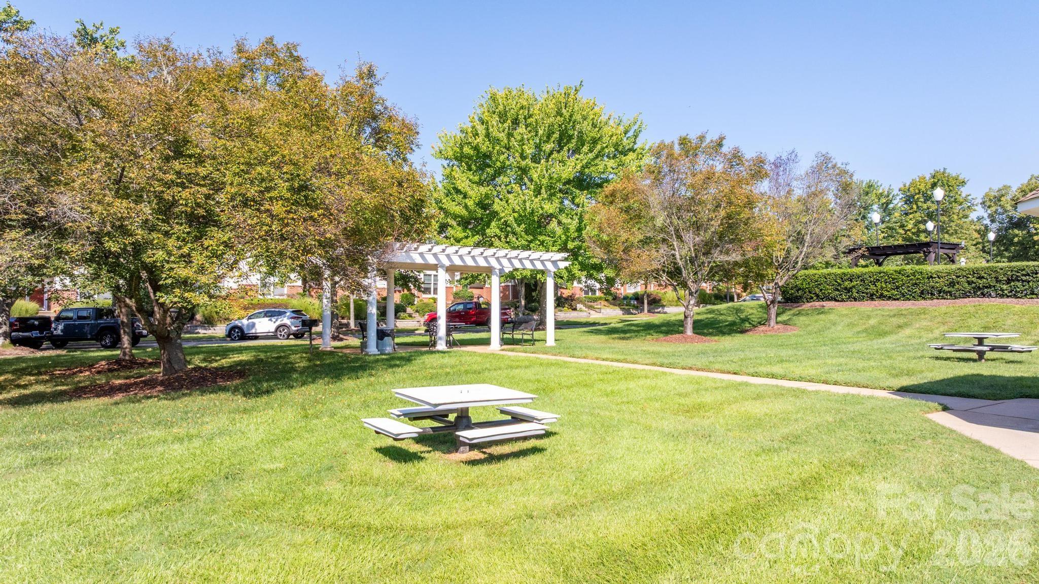 16638 Amberside Road Property Photo 42