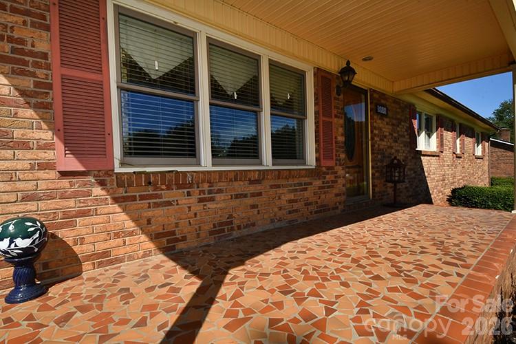 2525 Teague Street Property Photo 4