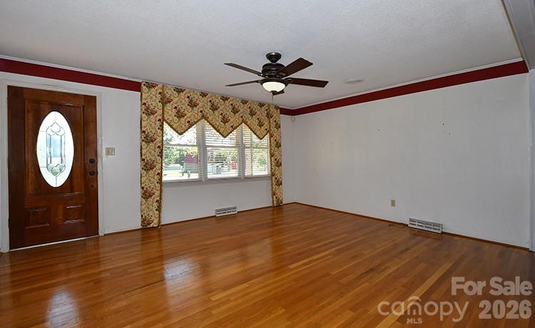 2525 Teague Street Property Photo 6