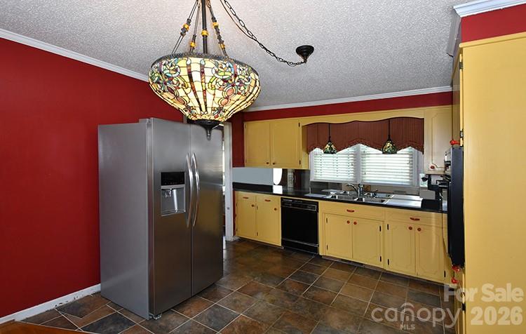 2525 Teague Street Property Photo 9