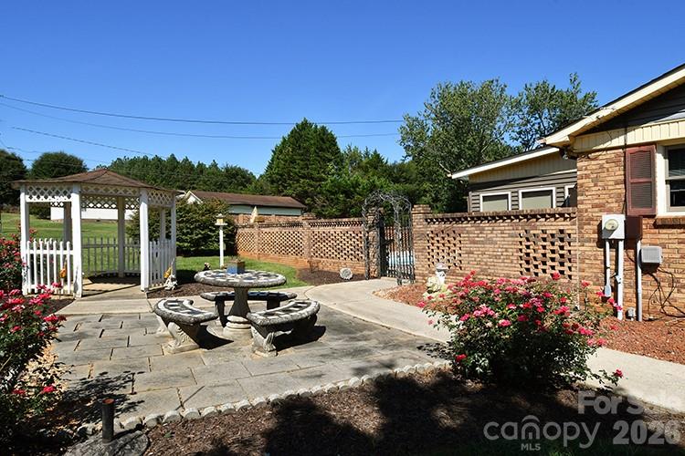2525 Teague Street Property Photo 20