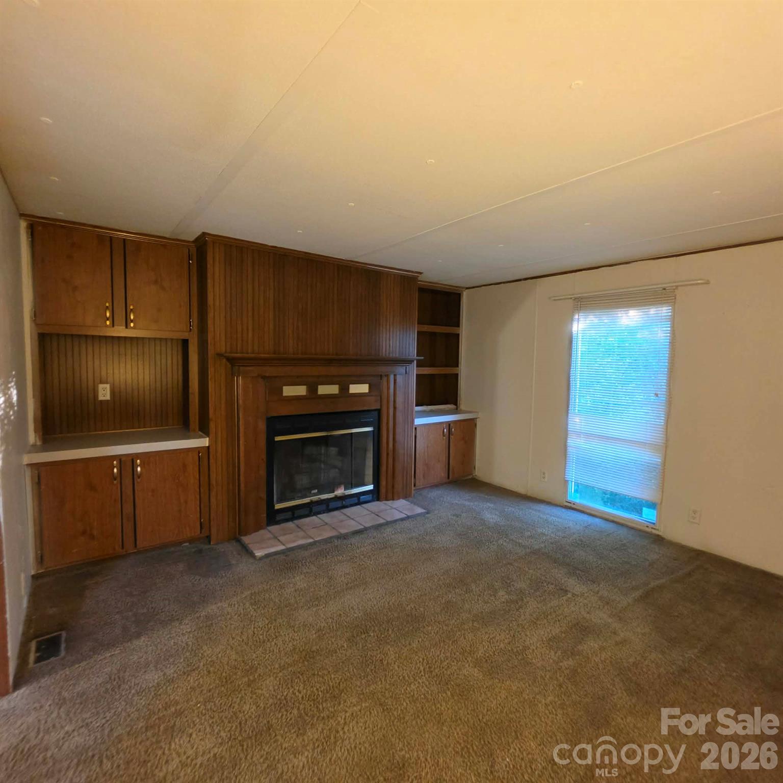 902 Barry Oak Road Property Photo 3