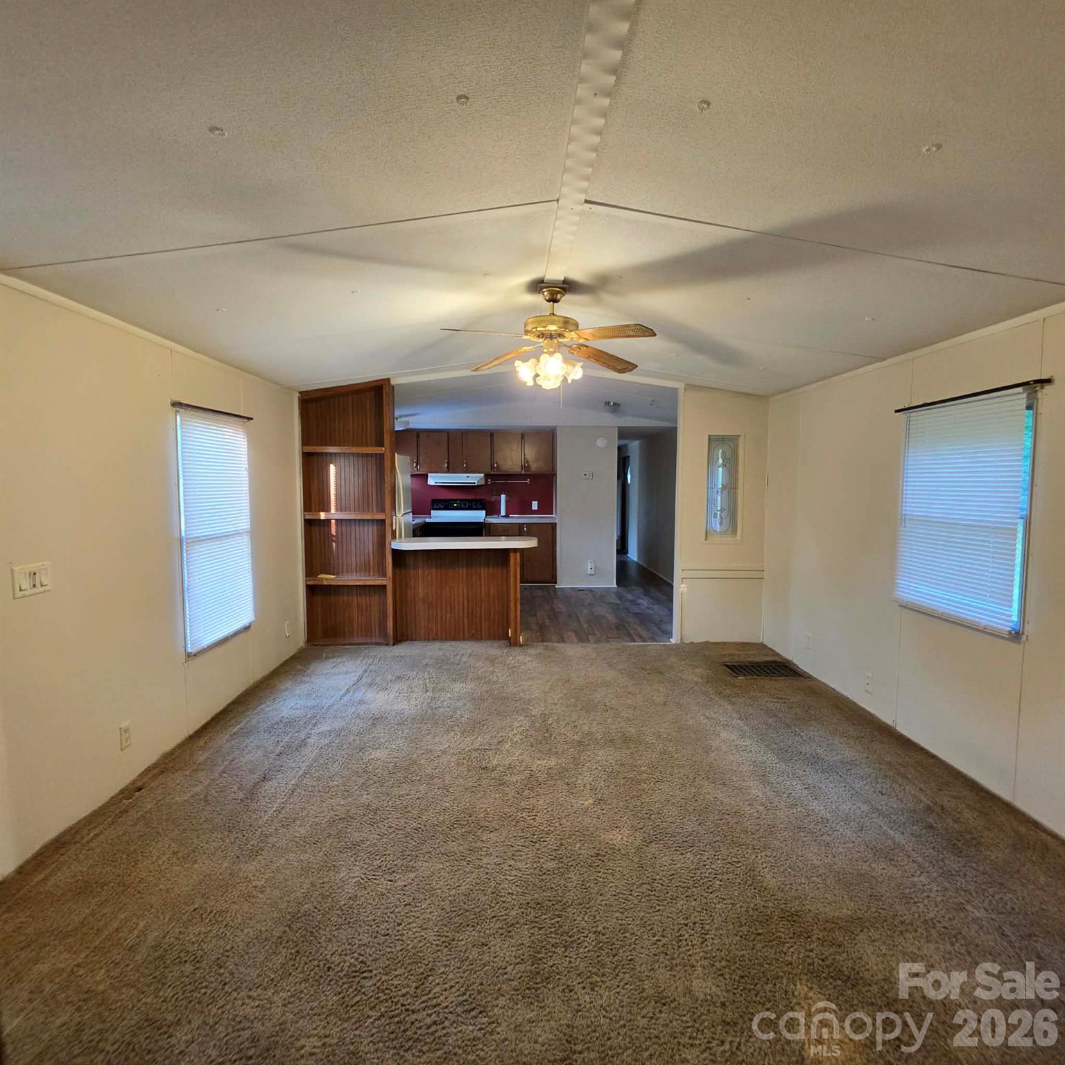 902 Barry Oak Road Property Photo 6