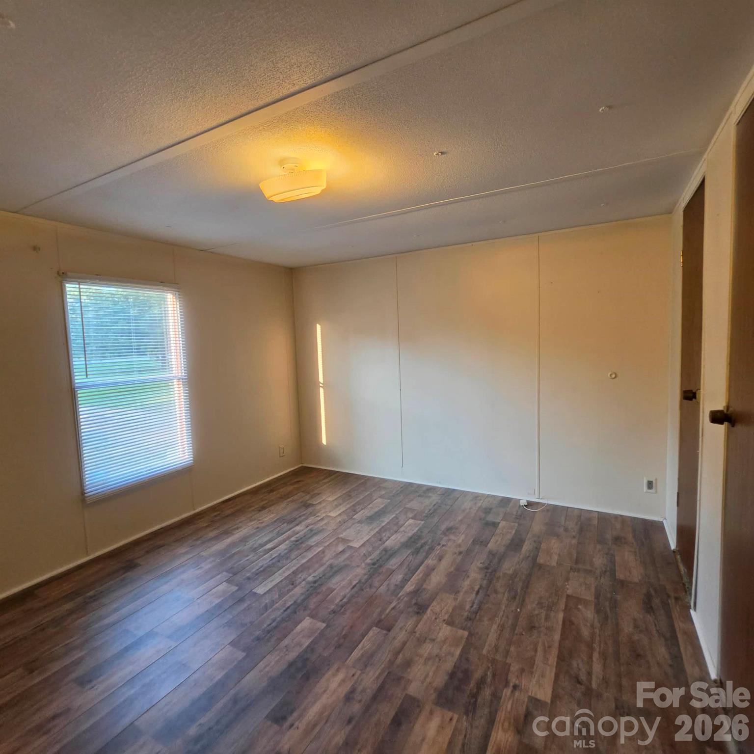 902 Barry Oak Road Property Photo 10