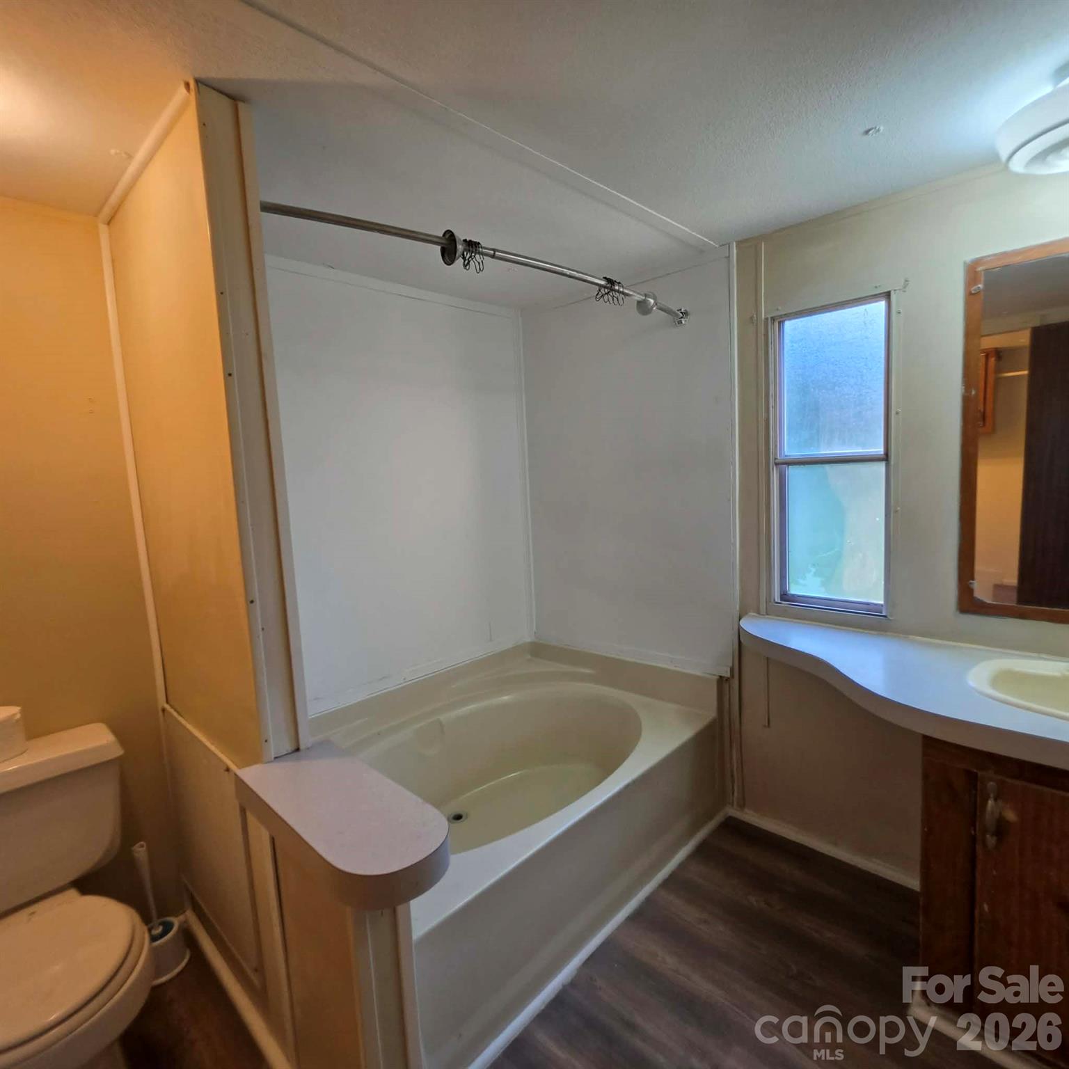 902 Barry Oak Road Property Photo 12