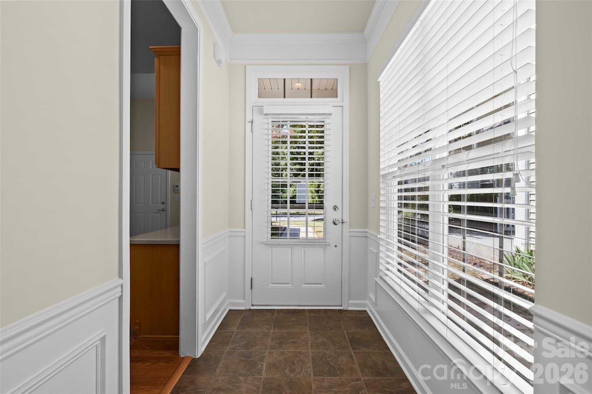 4122 Jessamine Way Property Photo 4