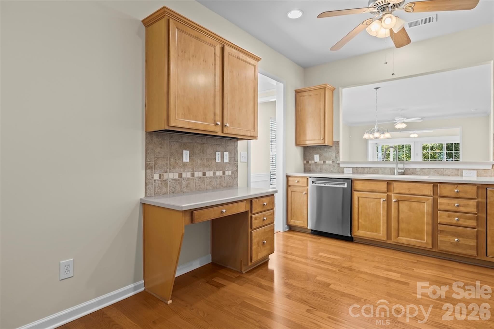 4122 Jessamine Way Property Photo 9