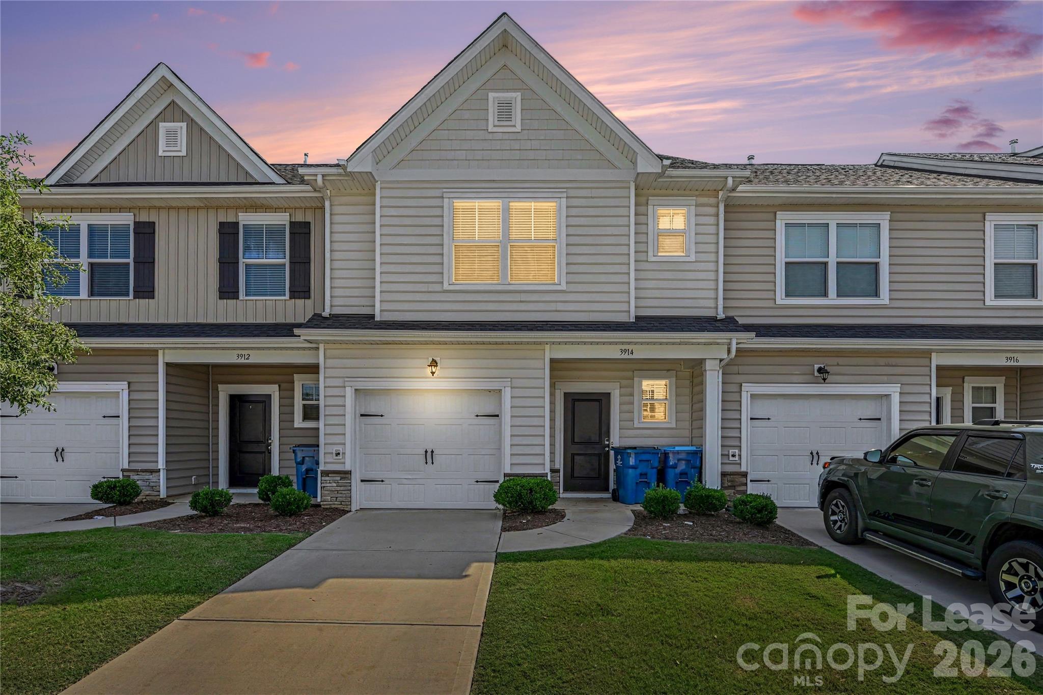 4420921 Property Photo 2